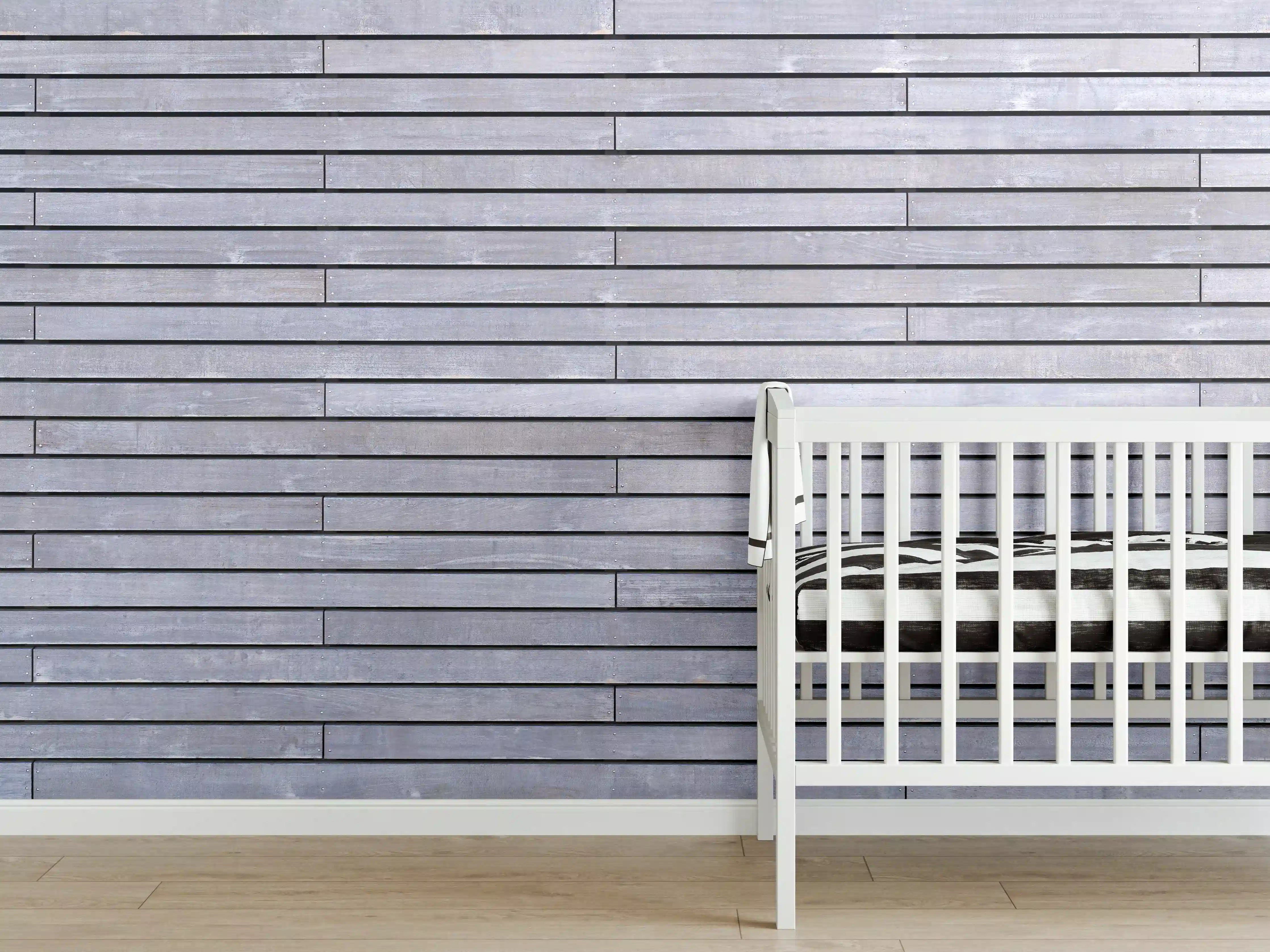 Babyzimmer Wandgestaltung - Graue Holzverkleidung