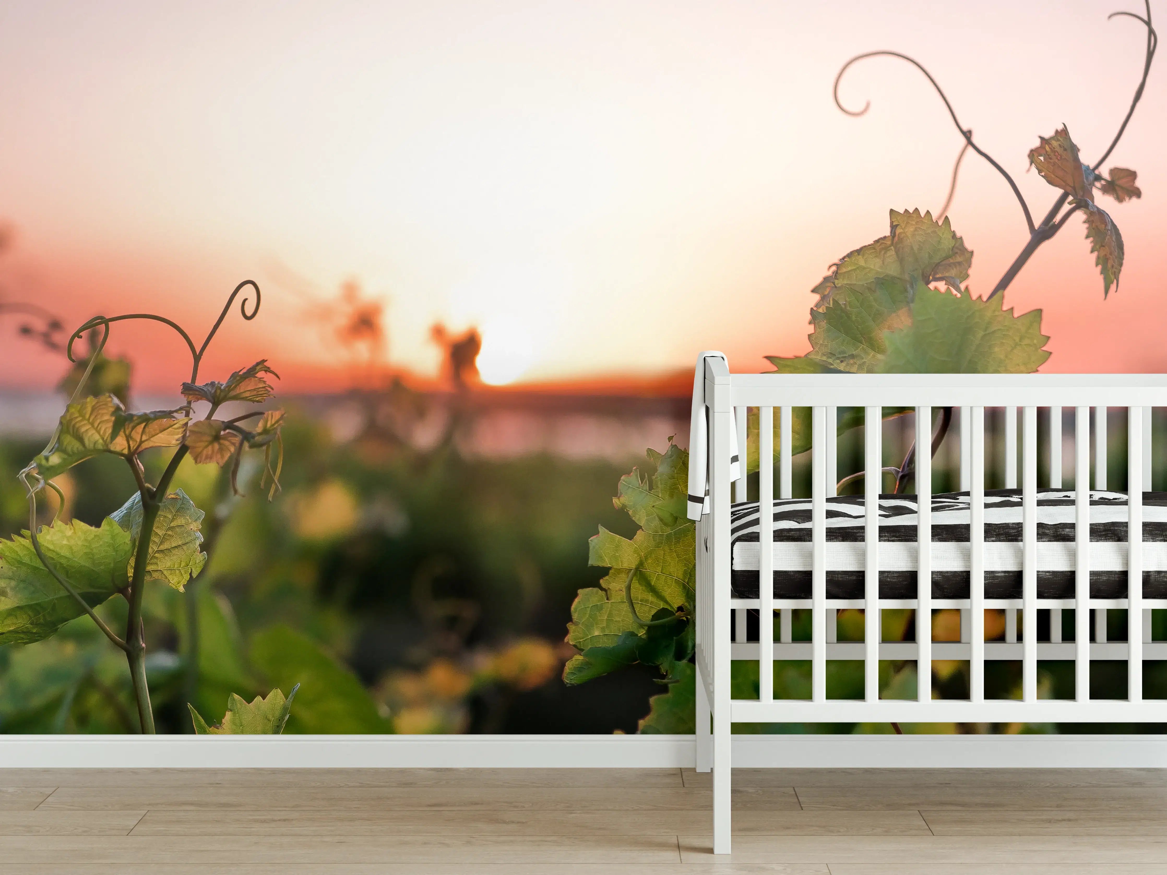 Babyzimmer Wandgestaltung - Graue Schatten im Weingarten