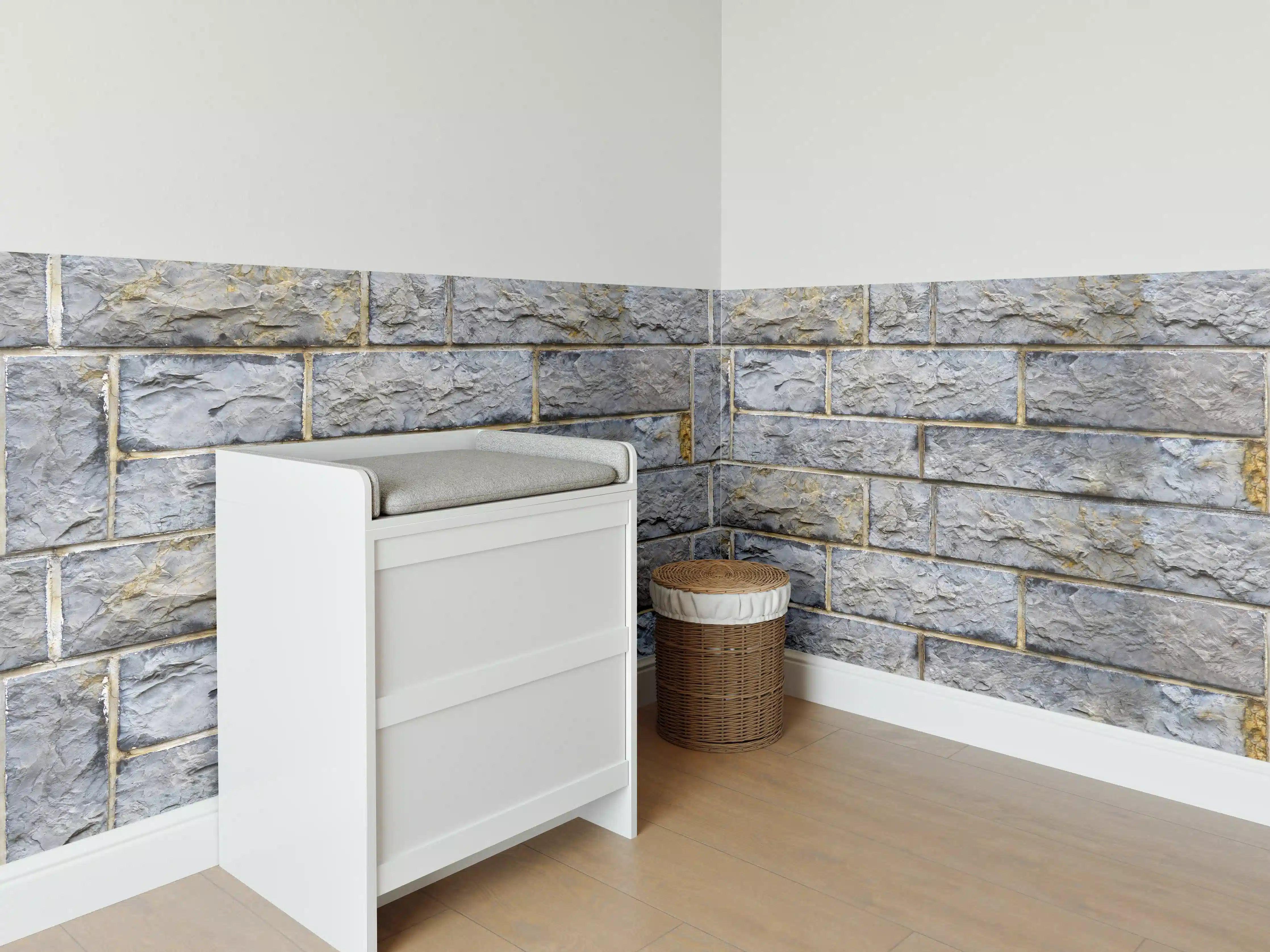 Babyzimmer Wandgestaltung - Graue Schnittsteinmauer