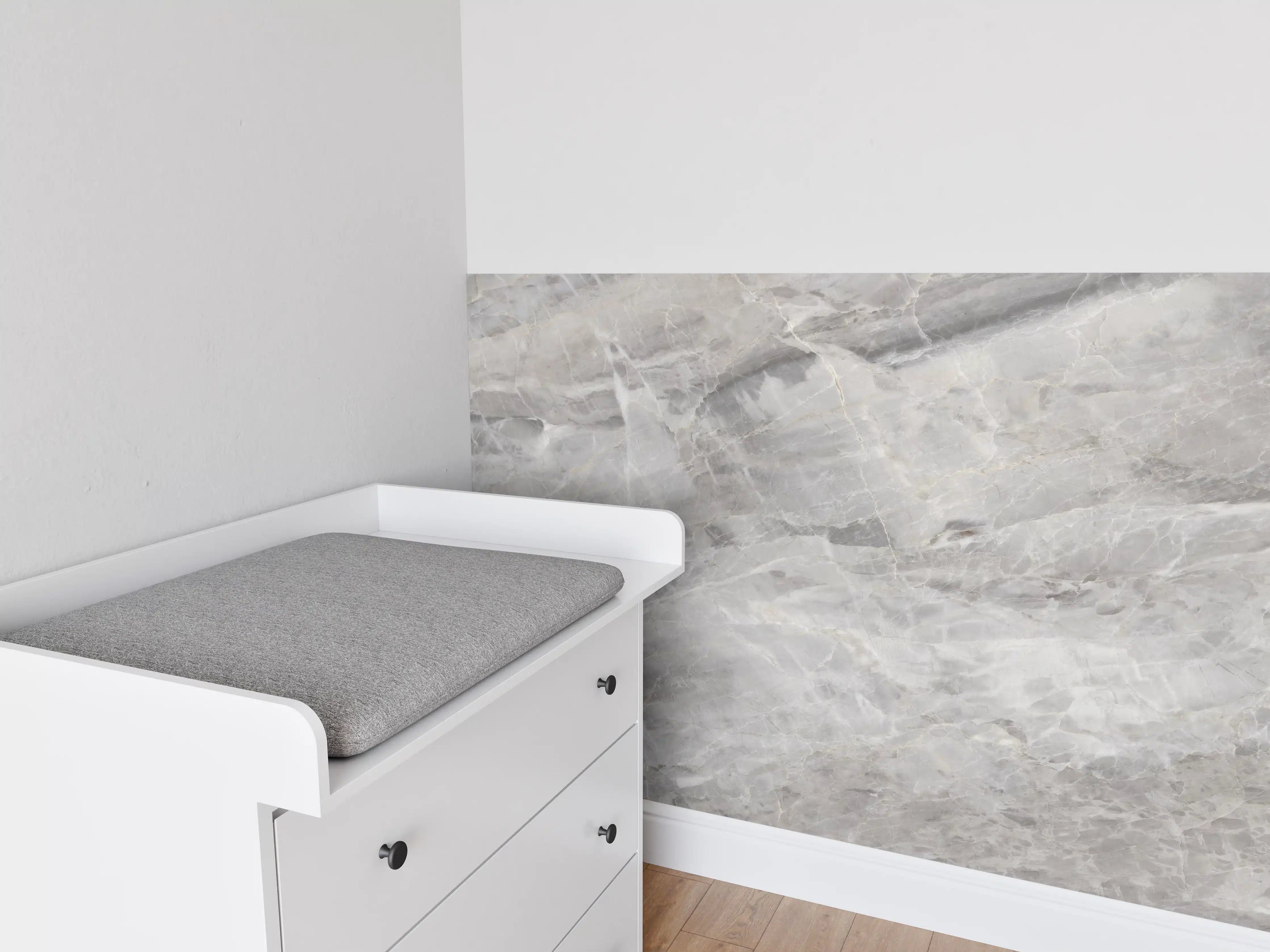 Babyzimmer Wandgestaltung - Grauer Marmor - Granit