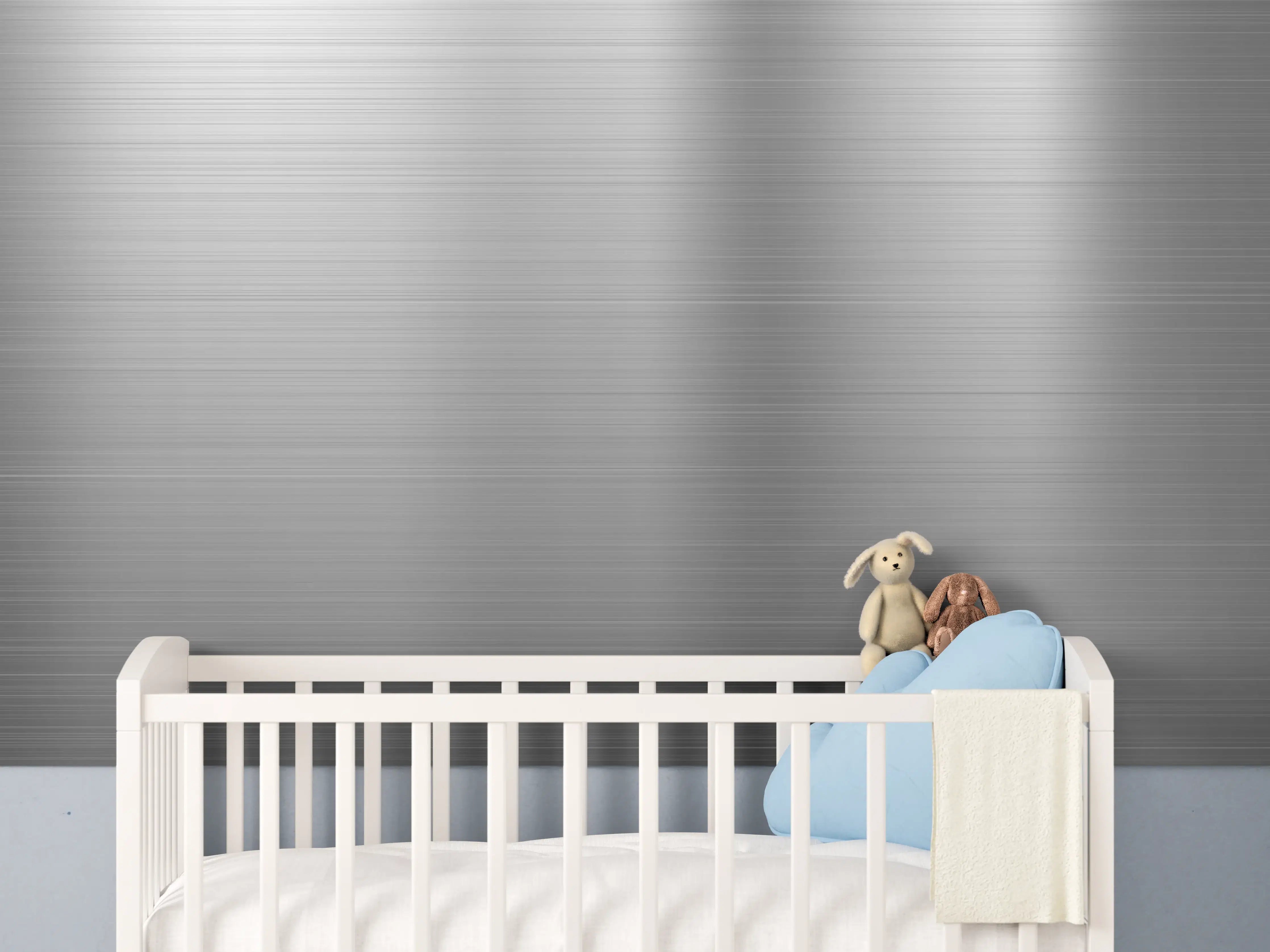 Babyzimmer Wandgestaltung - Graues Metallic-Muster mit linearem Verlauf