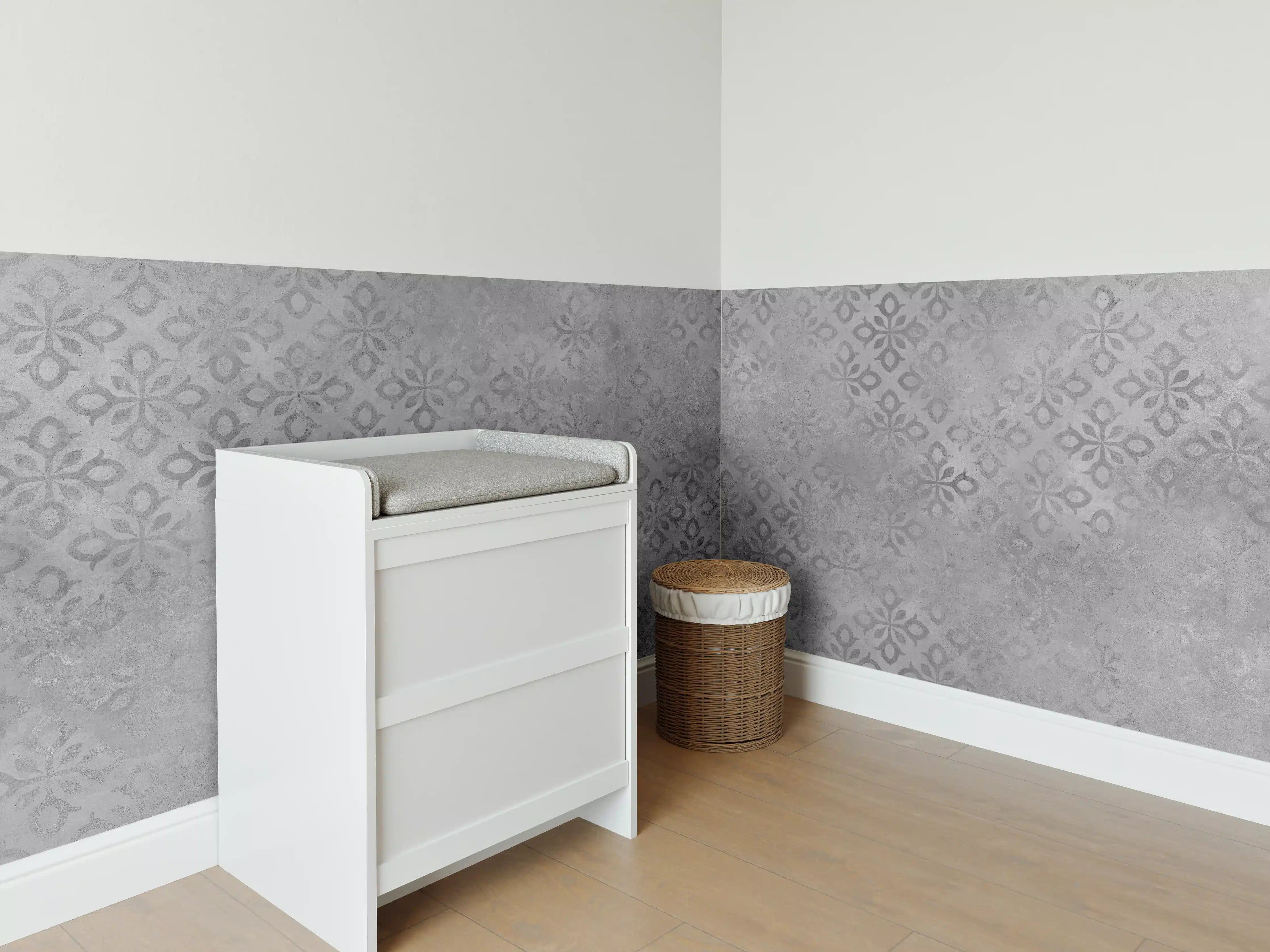 Babyzimmer Wandgestaltung - Graues Ornament Muster