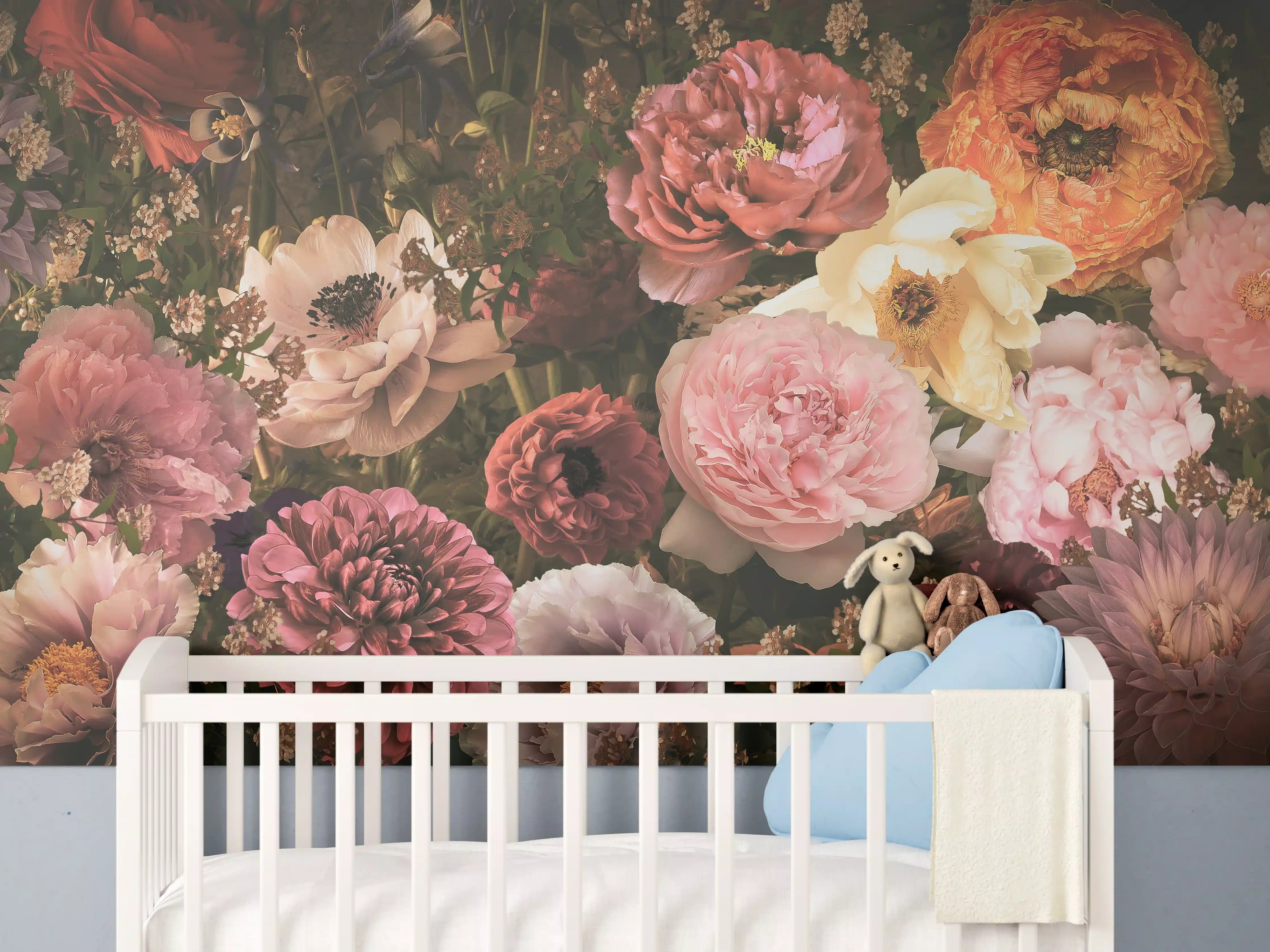 Babyzimmer Wandgestaltung - Große Blumen im Vintage-Stil