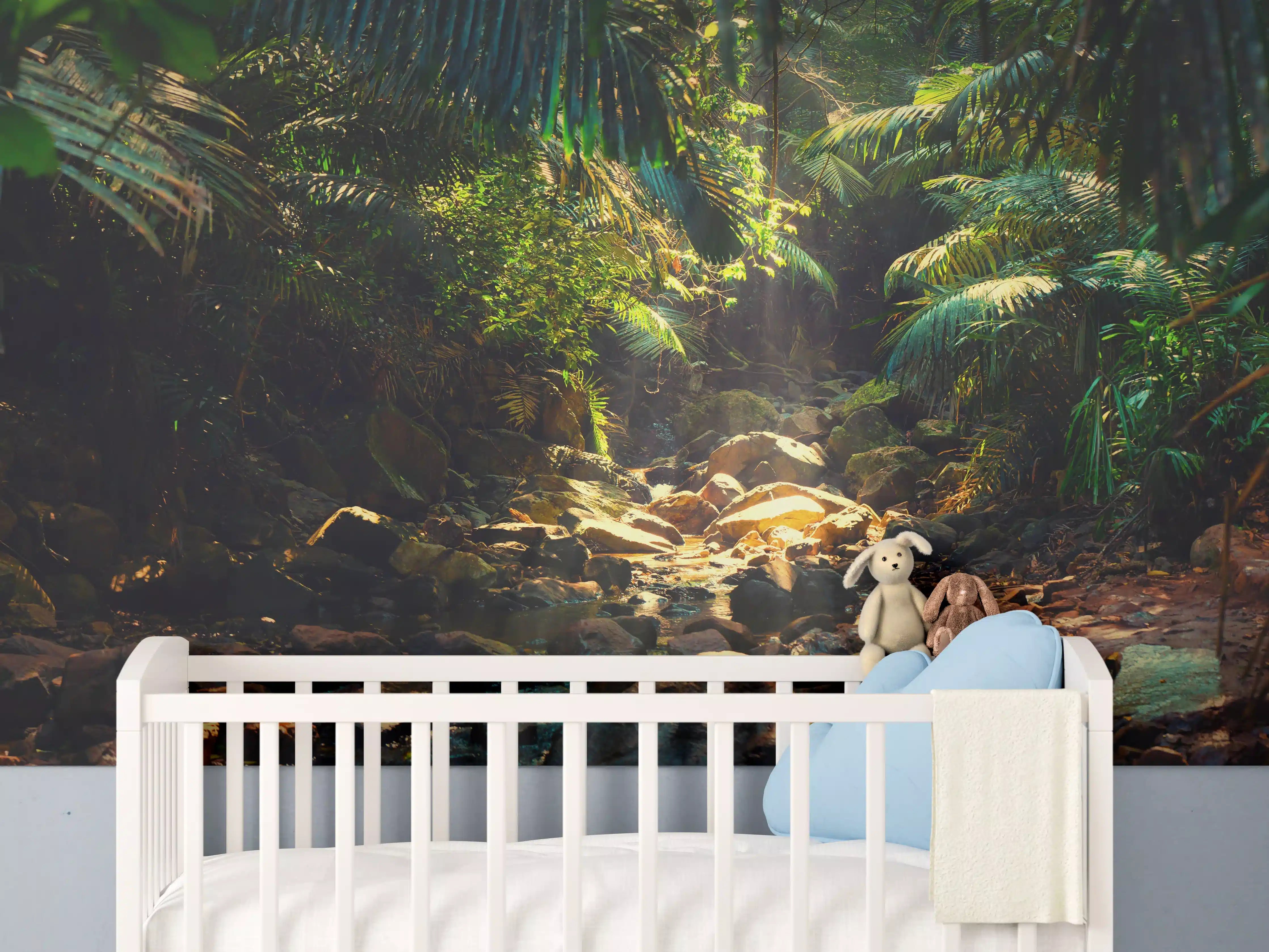 Babyzimmer Wandgestaltung - Grüner Dschungel mit Wasserlauf