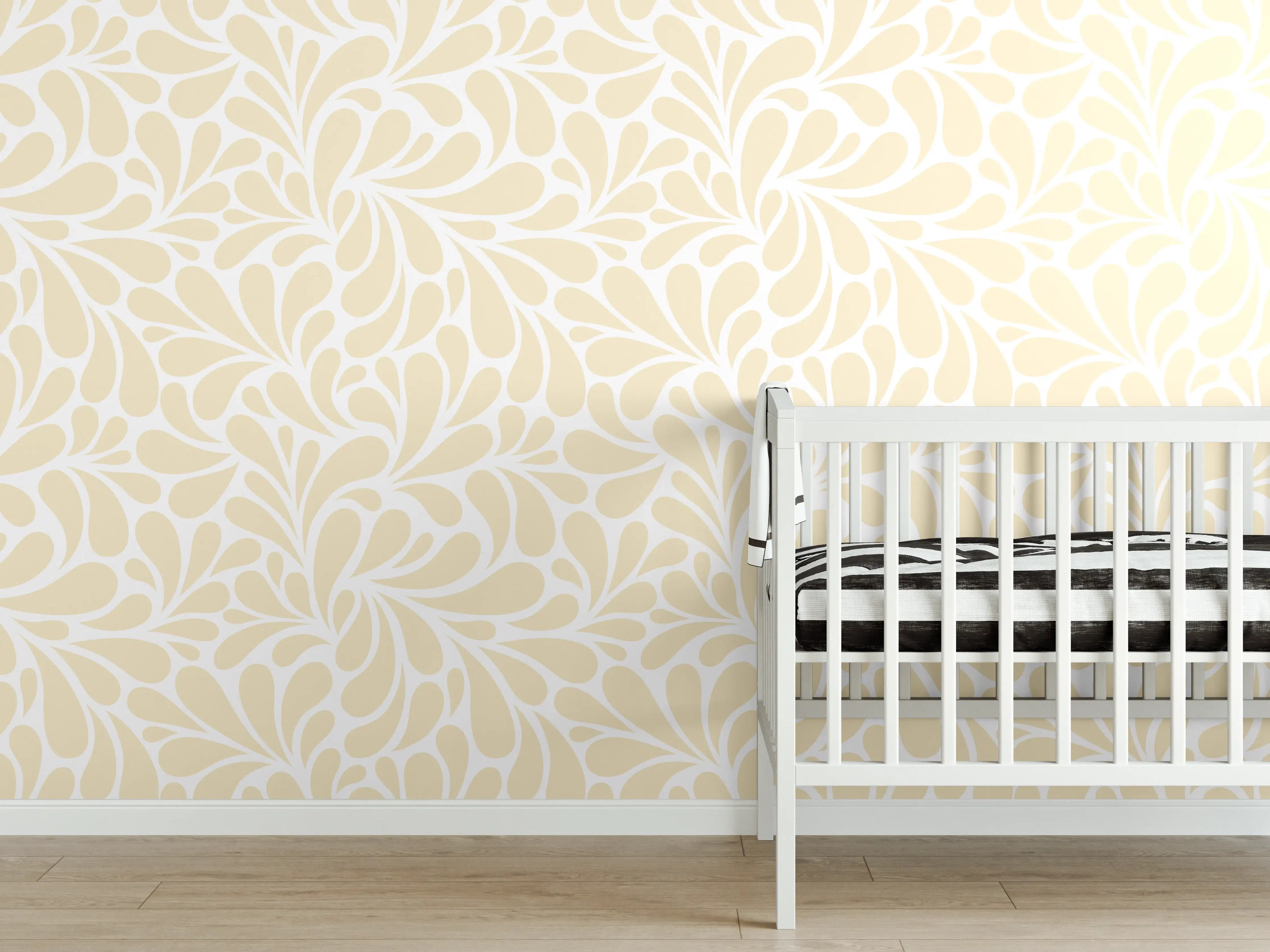 Babyzimmer Wandgestaltung - Helle Blumenmuster in Beige