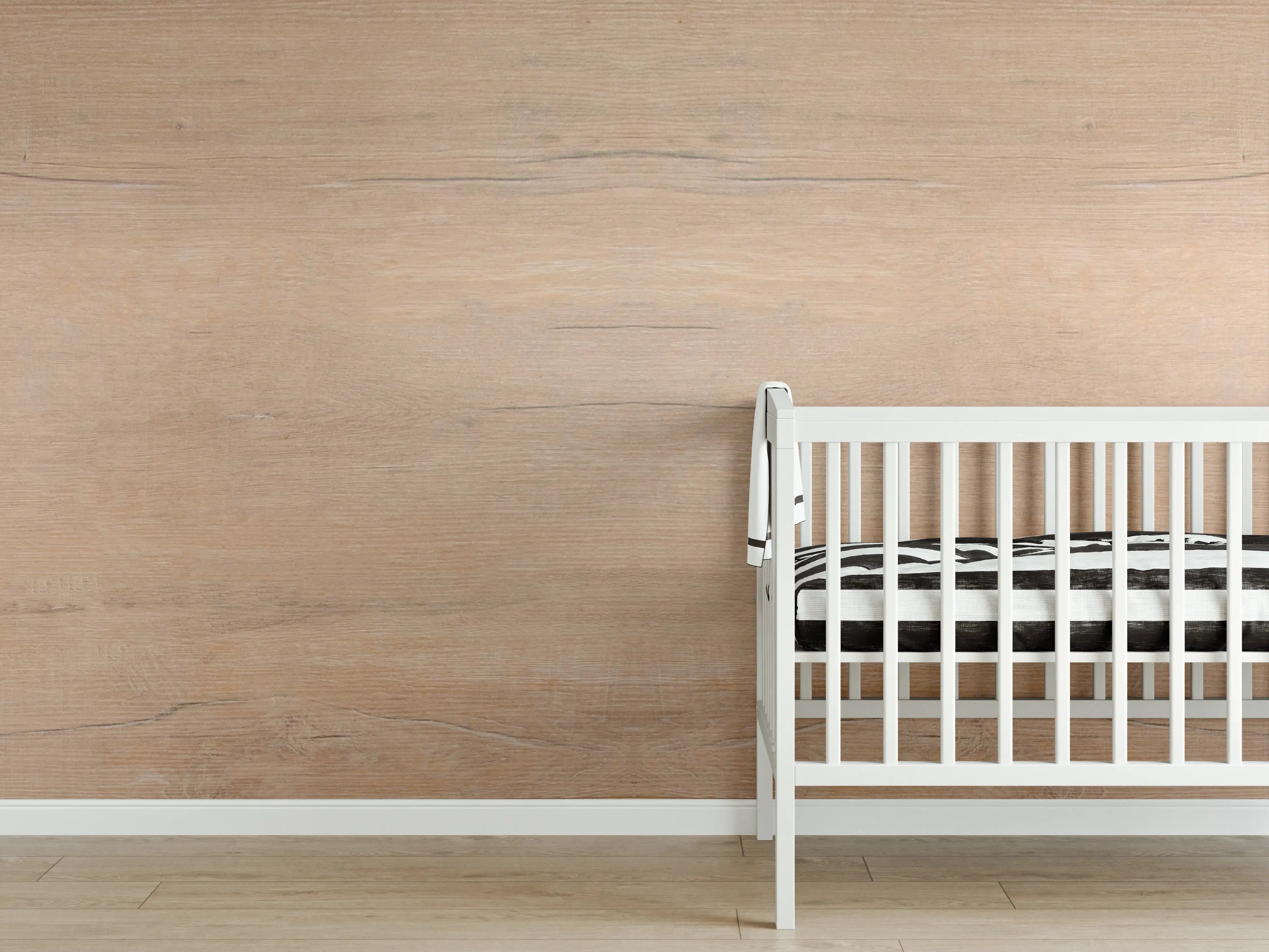 Babyzimmer Wandgestaltung - Helle Holztextur in Naturtönen