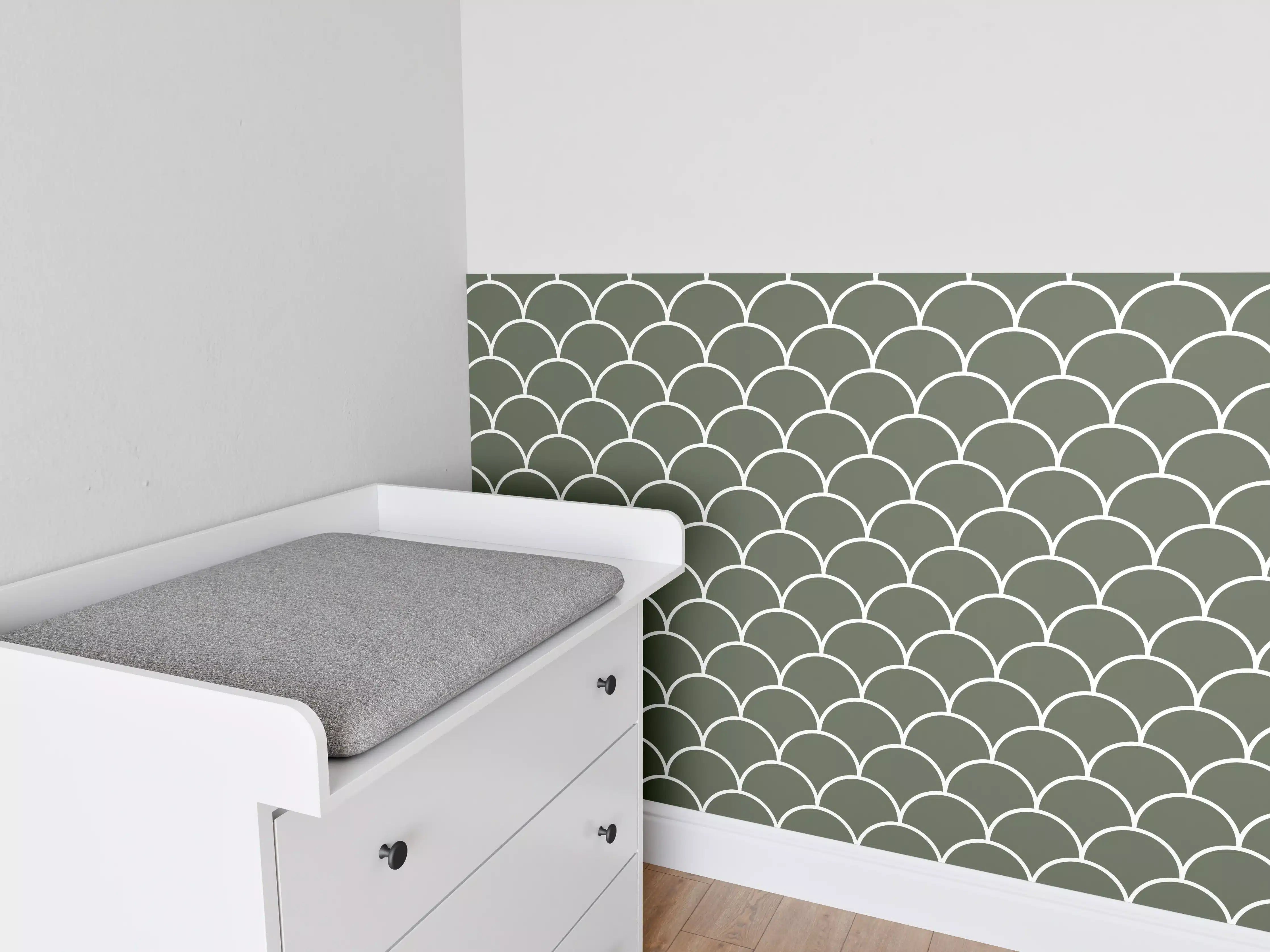 Babyzimmer Wandgestaltung - Helle Weiß-Grau-Marmoroptik mit zarten Nuancen