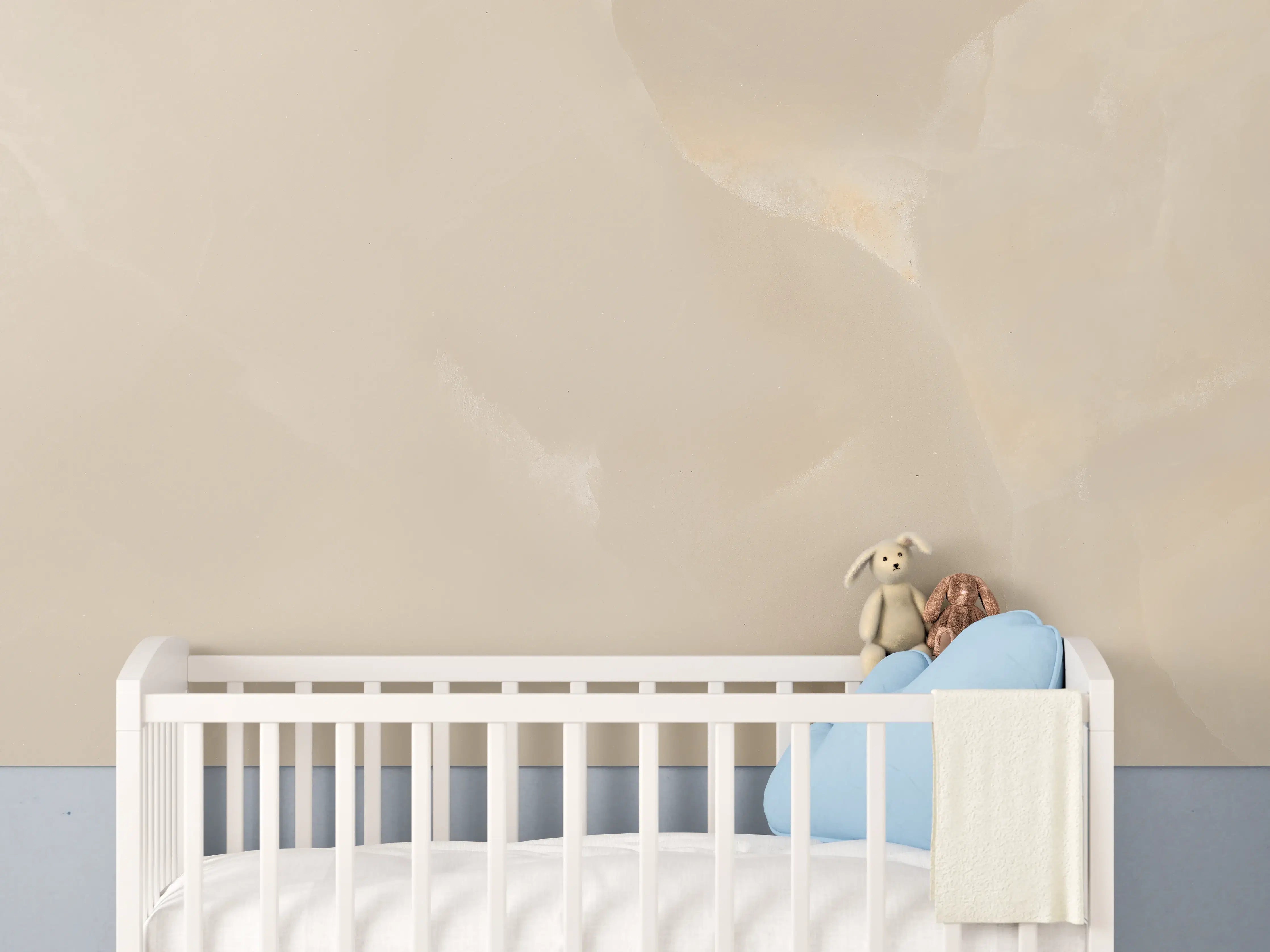 Babyzimmer Wandgestaltung - Heller Beige-Verlauf mit sanften Texturen