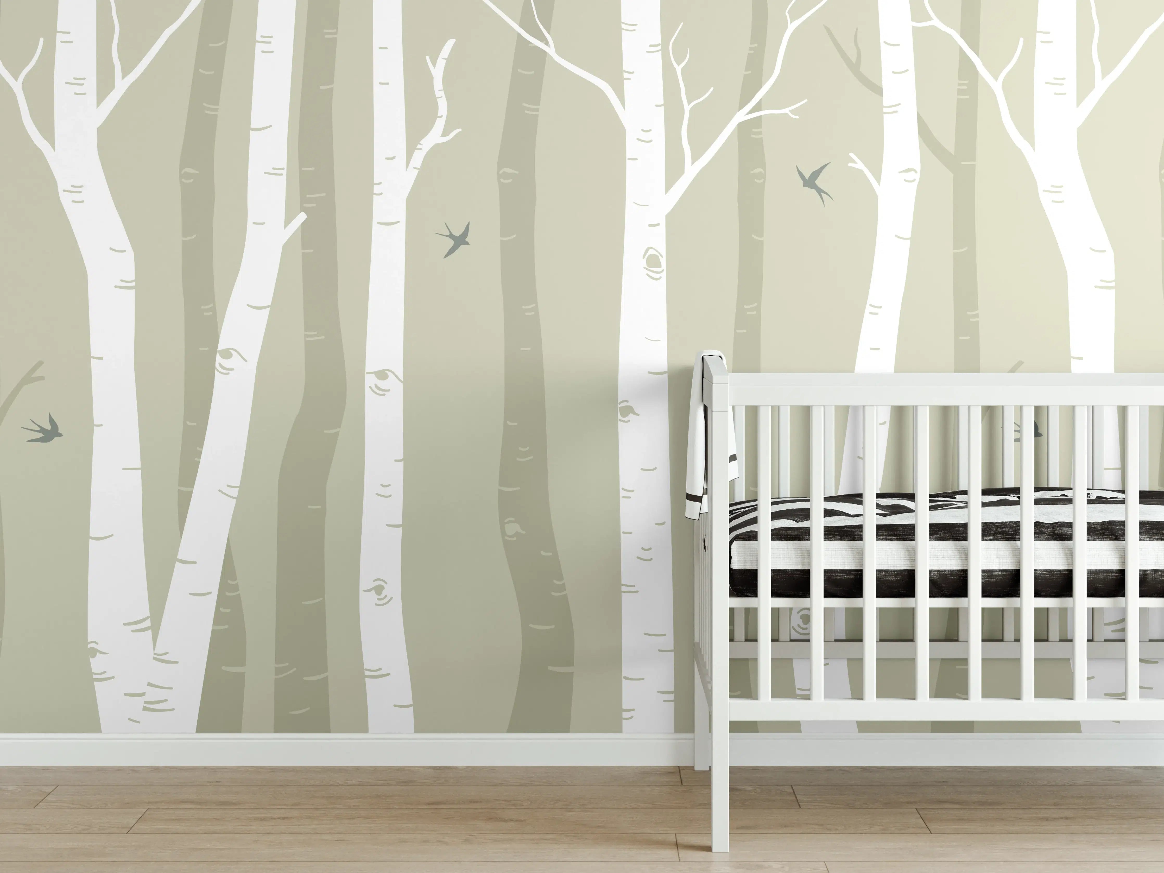 Babyzimmer Wandgestaltung - Heller Birkenwald in sanften Grüntönen