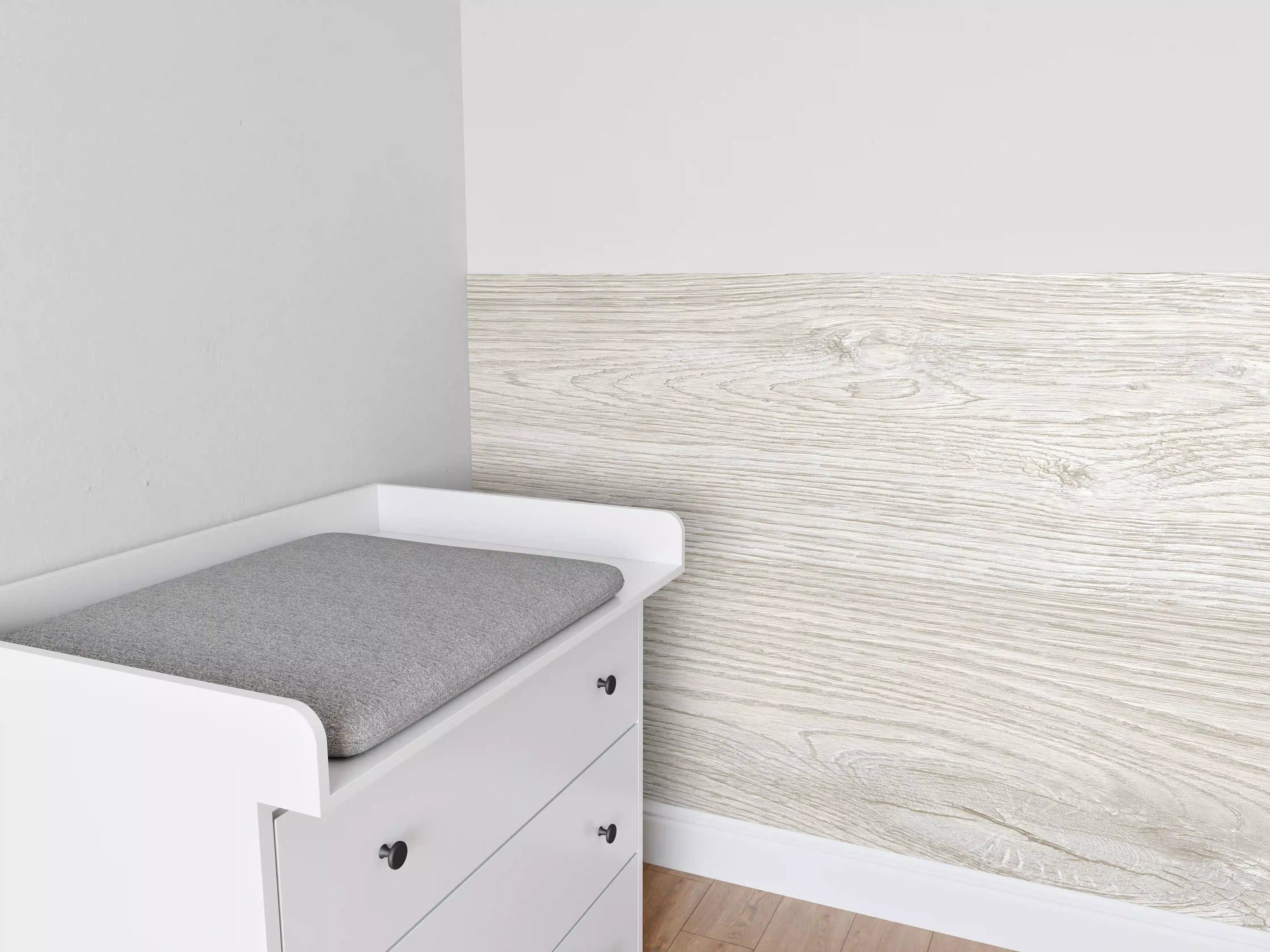Babyzimmer Wandgestaltung - Helles Eichenholz