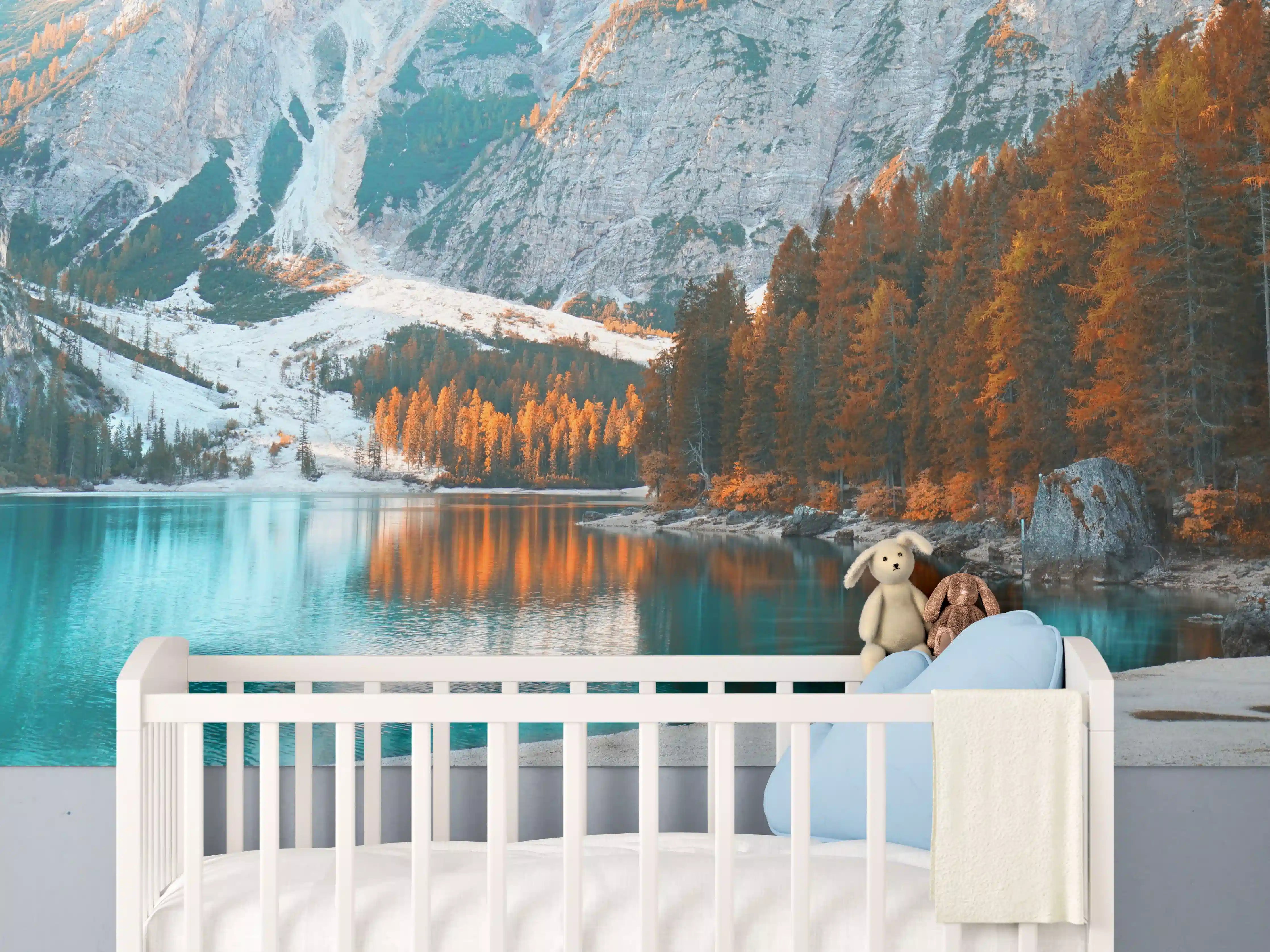 Babyzimmer Wandgestaltung - Herbstliche Bergsee-Landschaft