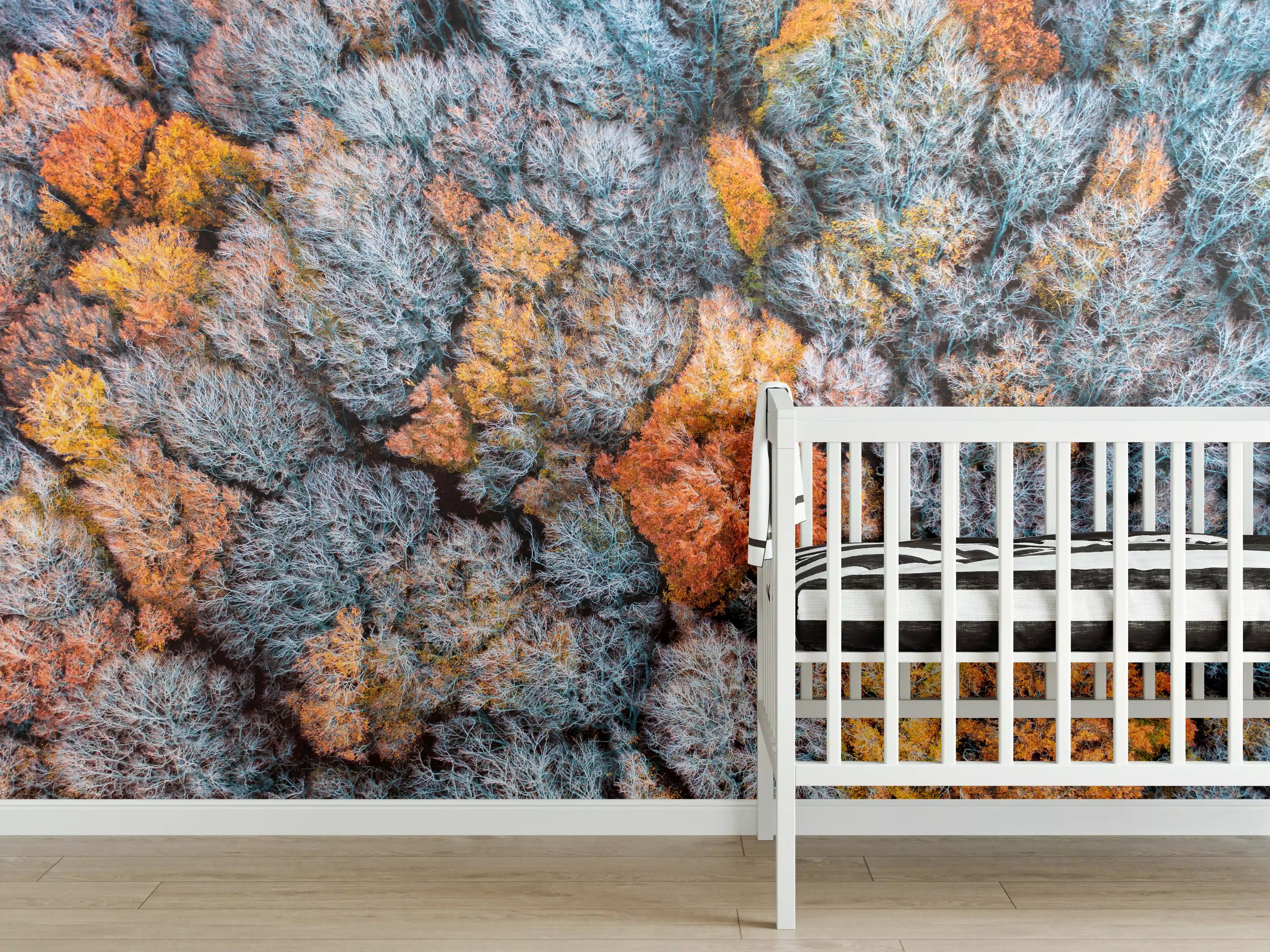 Babyzimmer Wandgestaltung - Herbstwald aus der Vogelperspektive