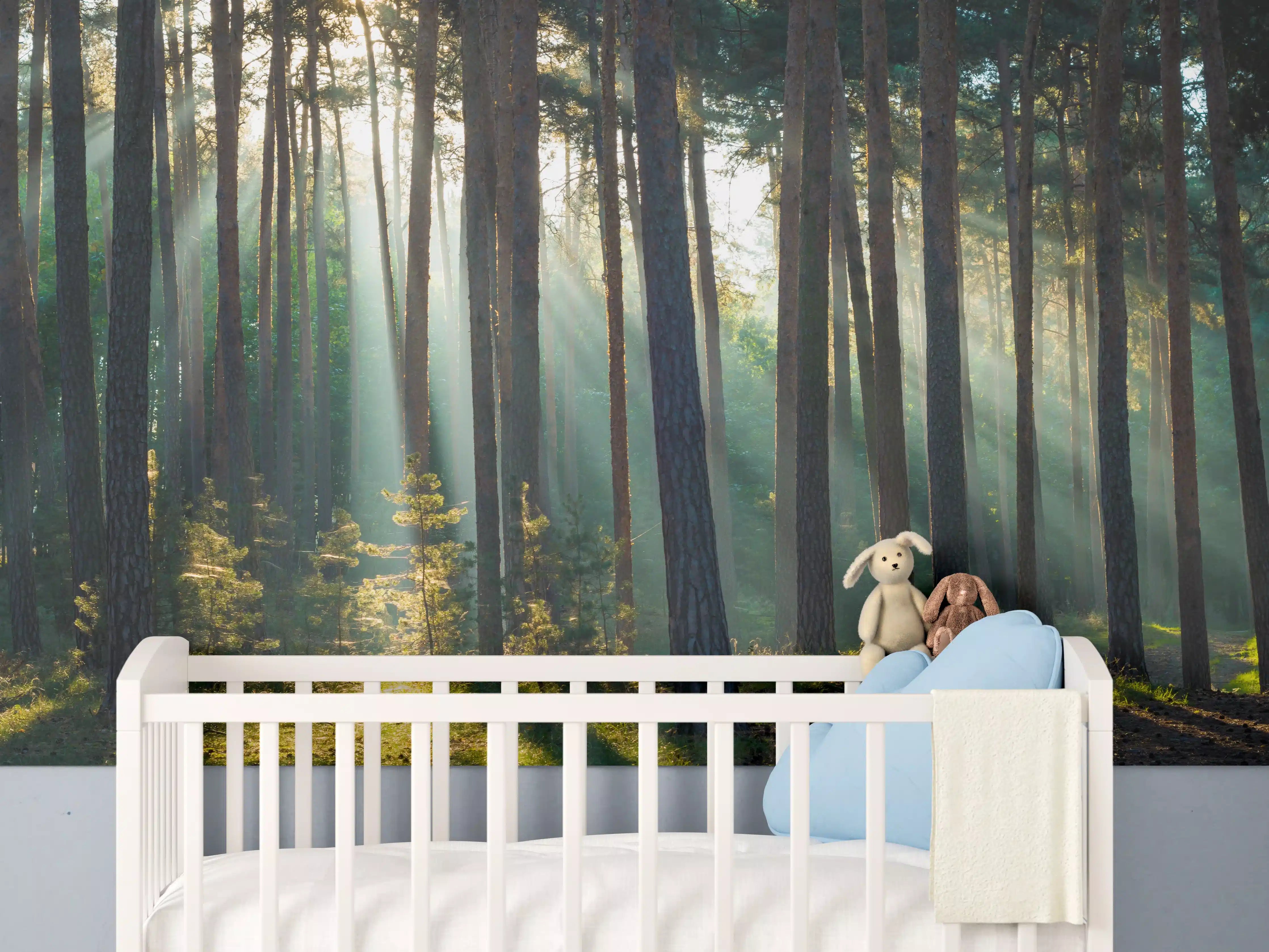 Babyzimmer Wandgestaltung - Herbstwald mit Sonnenstrahlen