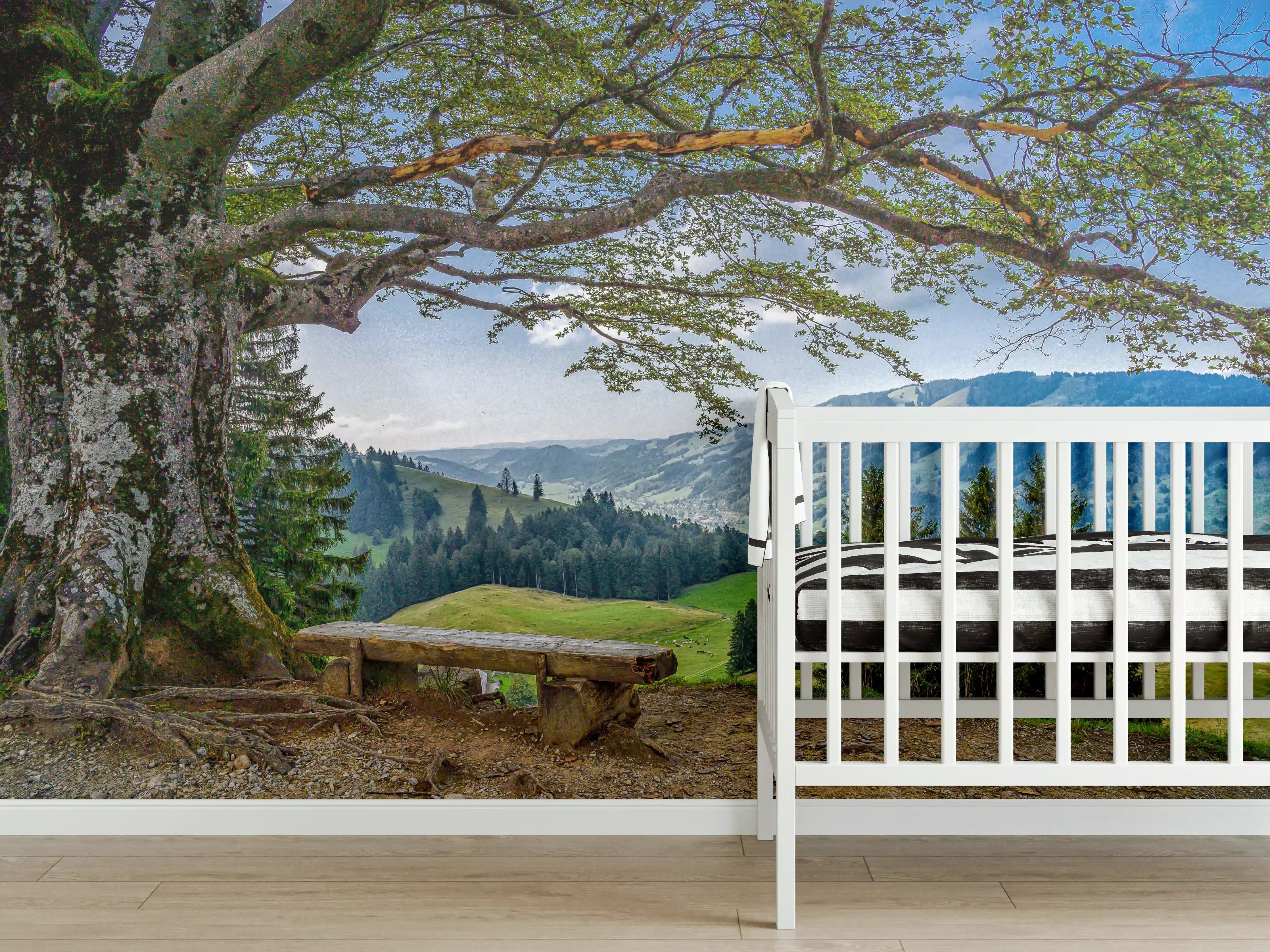 Babyzimmer Wandgestaltung - Idyllische Baum & Berglandschaft