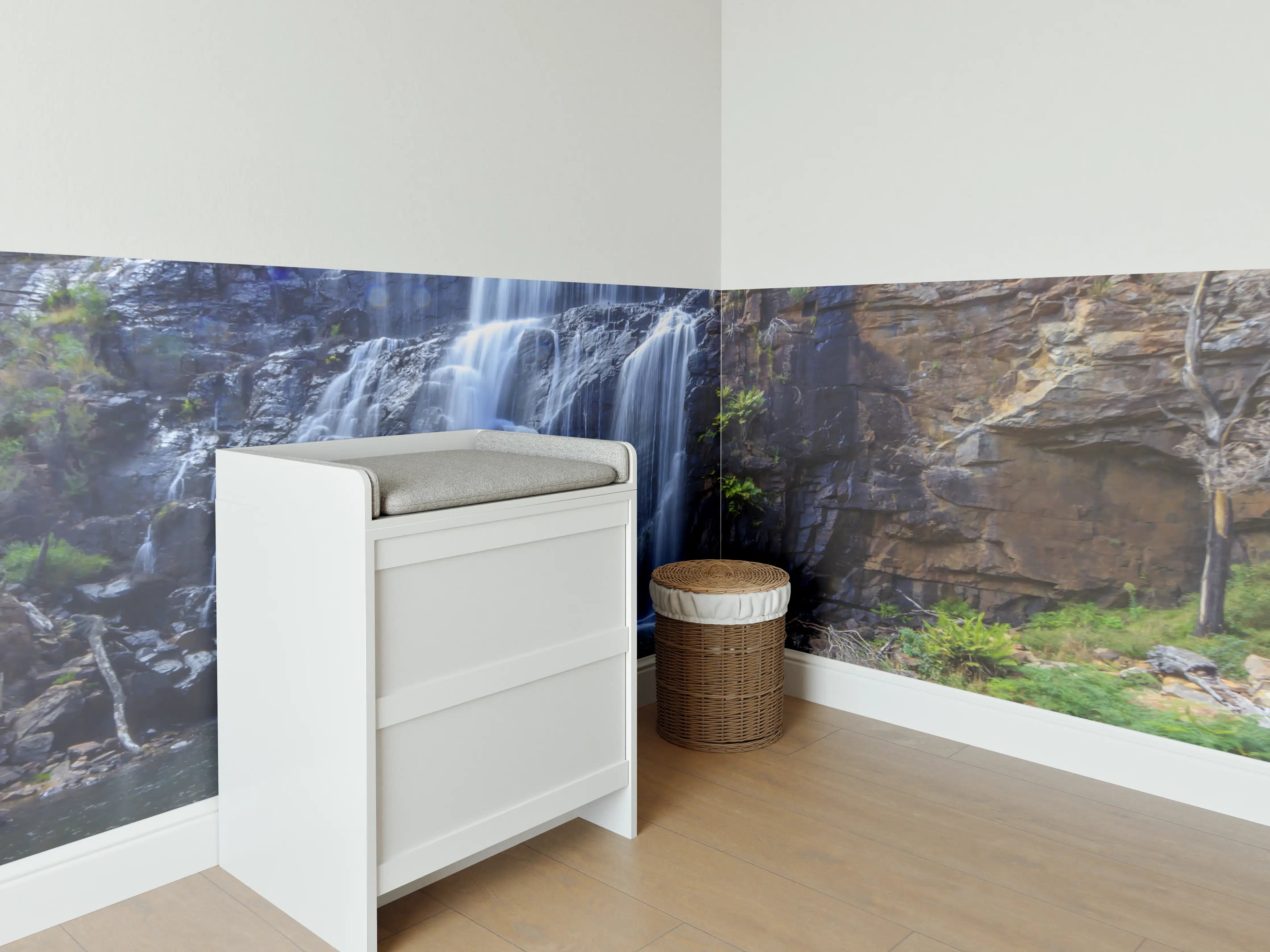 Babyzimmer Wandgestaltung - Idyllischer Wasserfall in New South Wales Australien