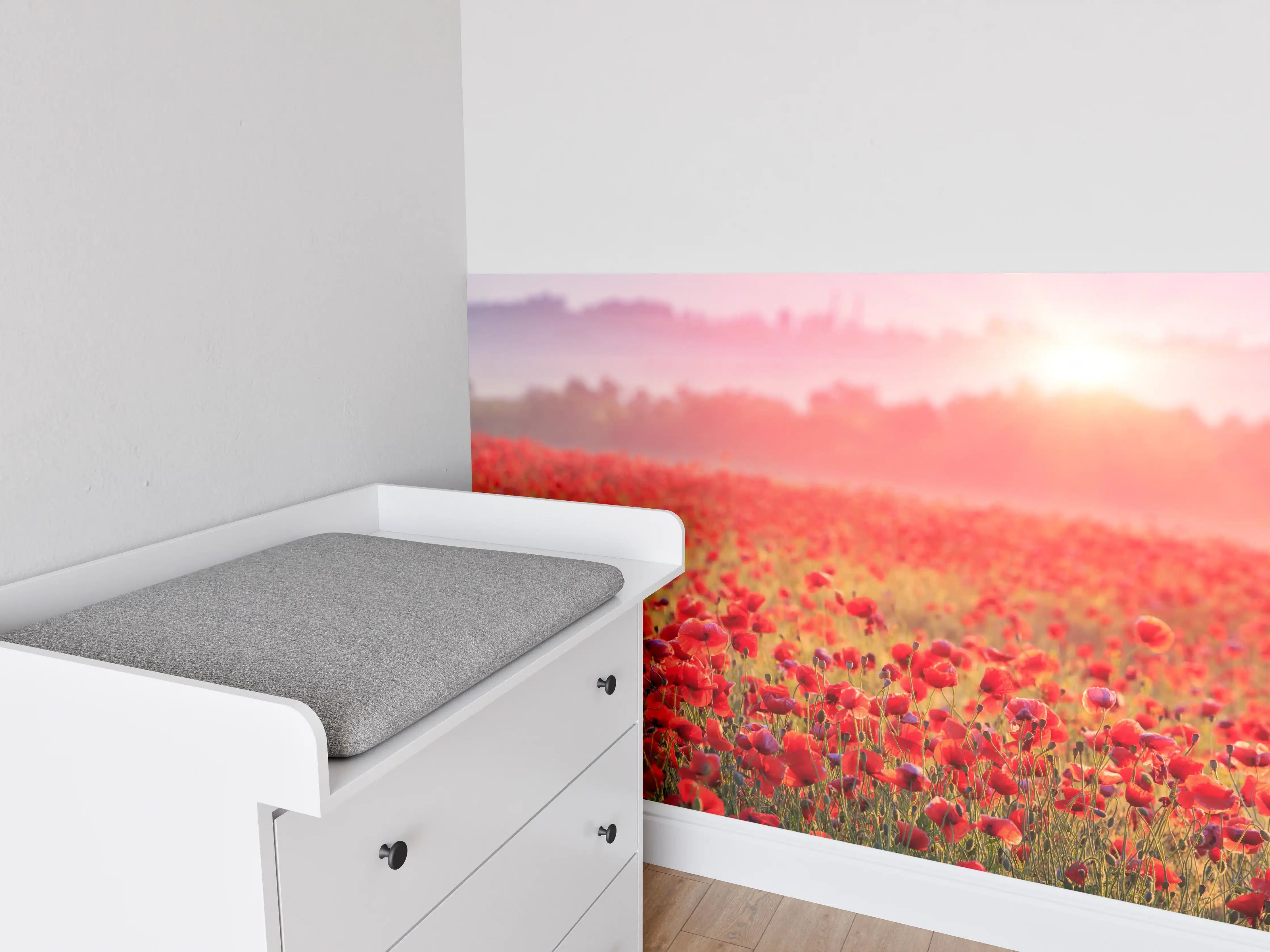 Babyzimmer Wandgestaltung - Idyllisches Mohnfeld bei Sonnenuntergang