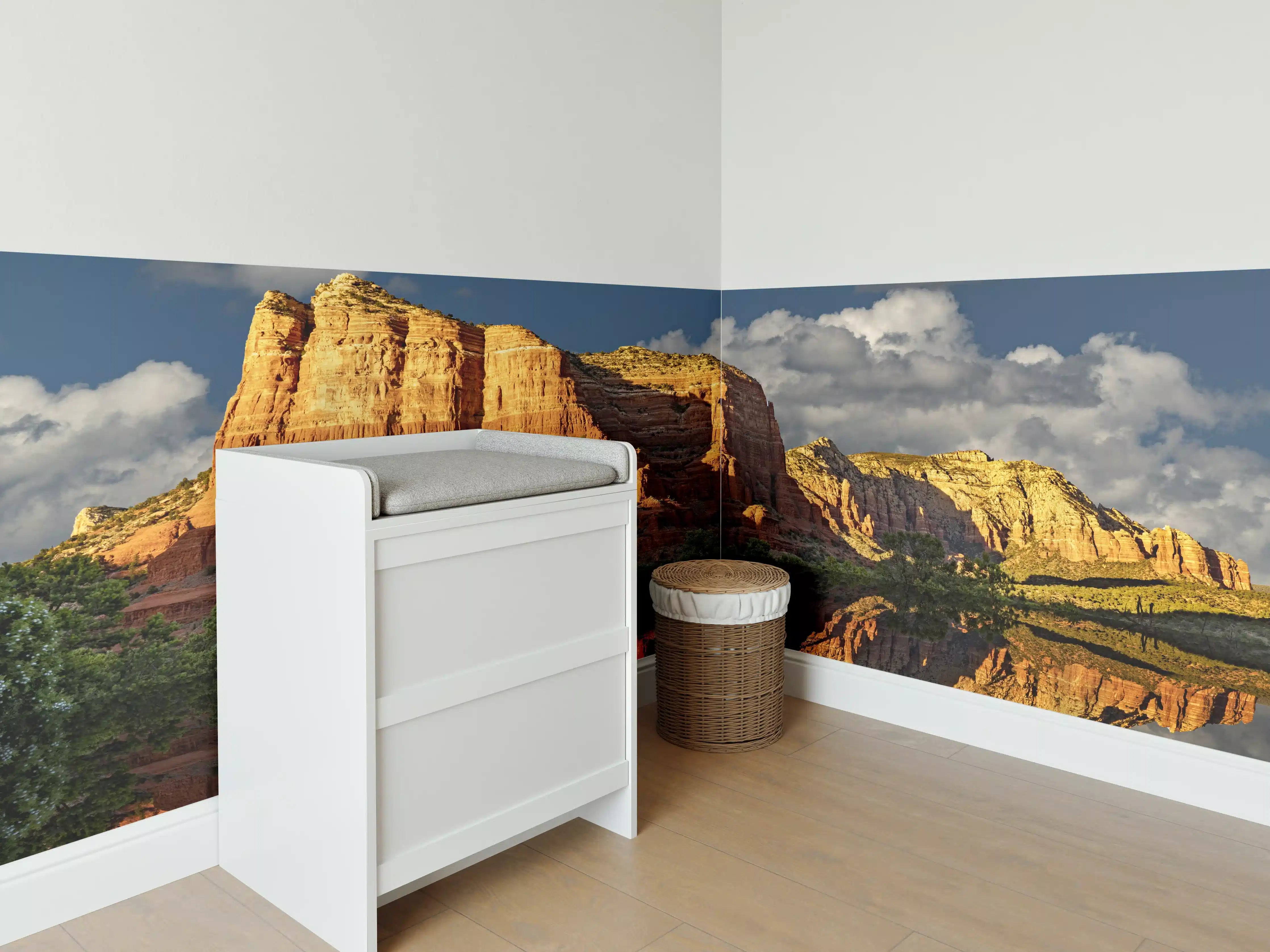 Babyzimmer Wandgestaltung - Jack's Canyon mit Wasser Reflektion