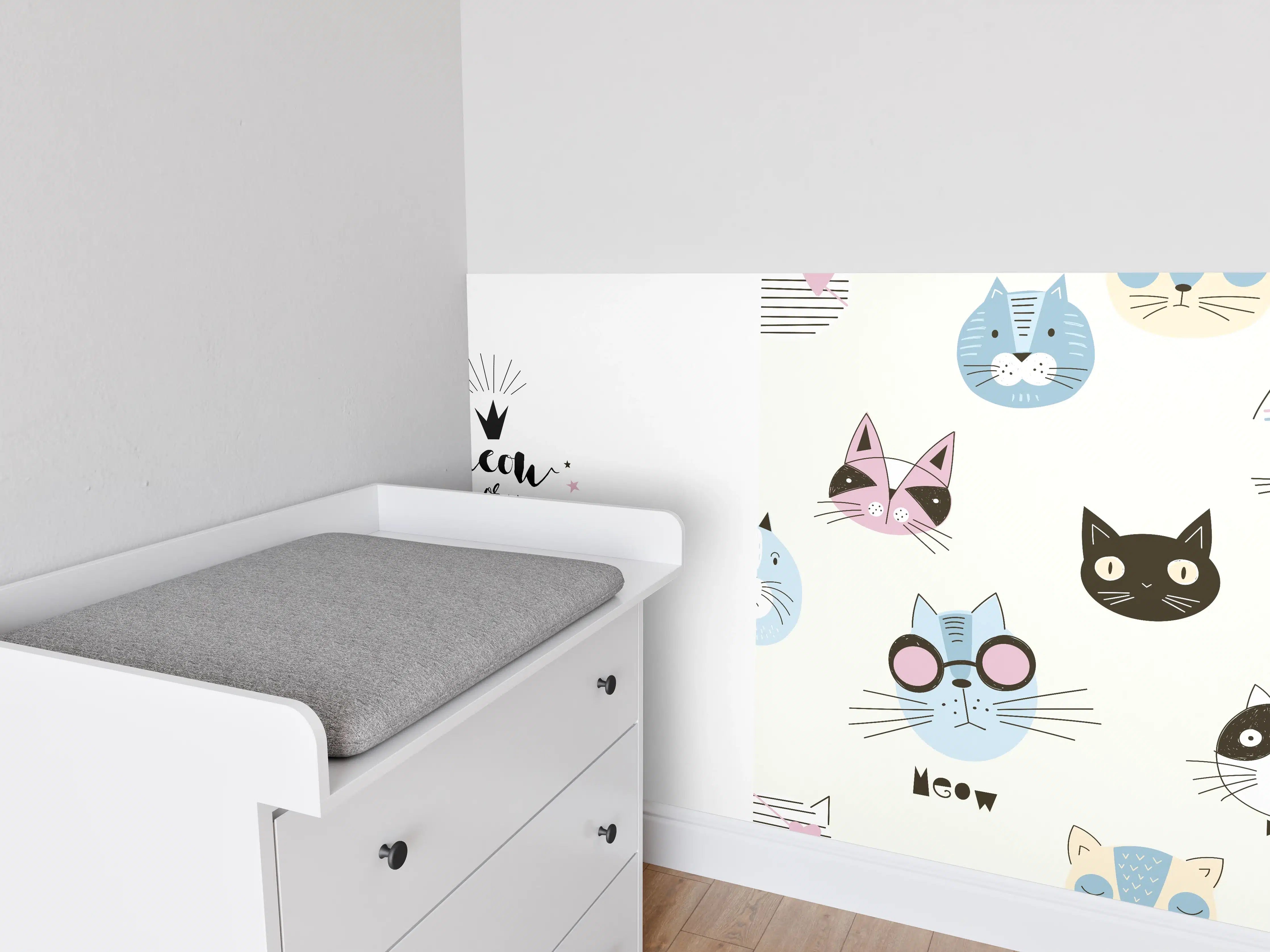 Babyzimmer Wandgestaltung - Katzen-Muster Pyjama-Set
