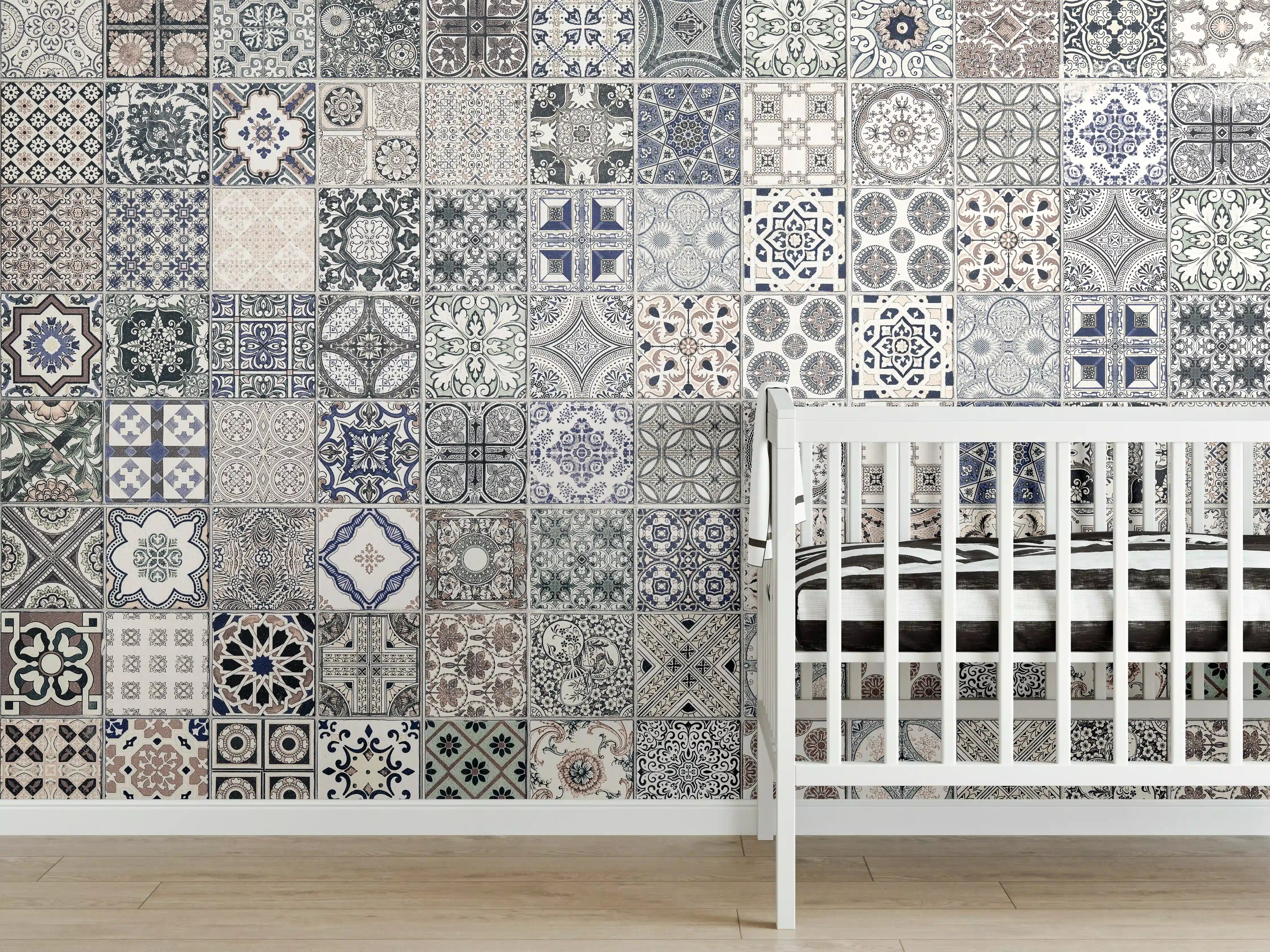 Babyzimmer Wandgestaltung - Keramik-Patchwork im arabischen Stil