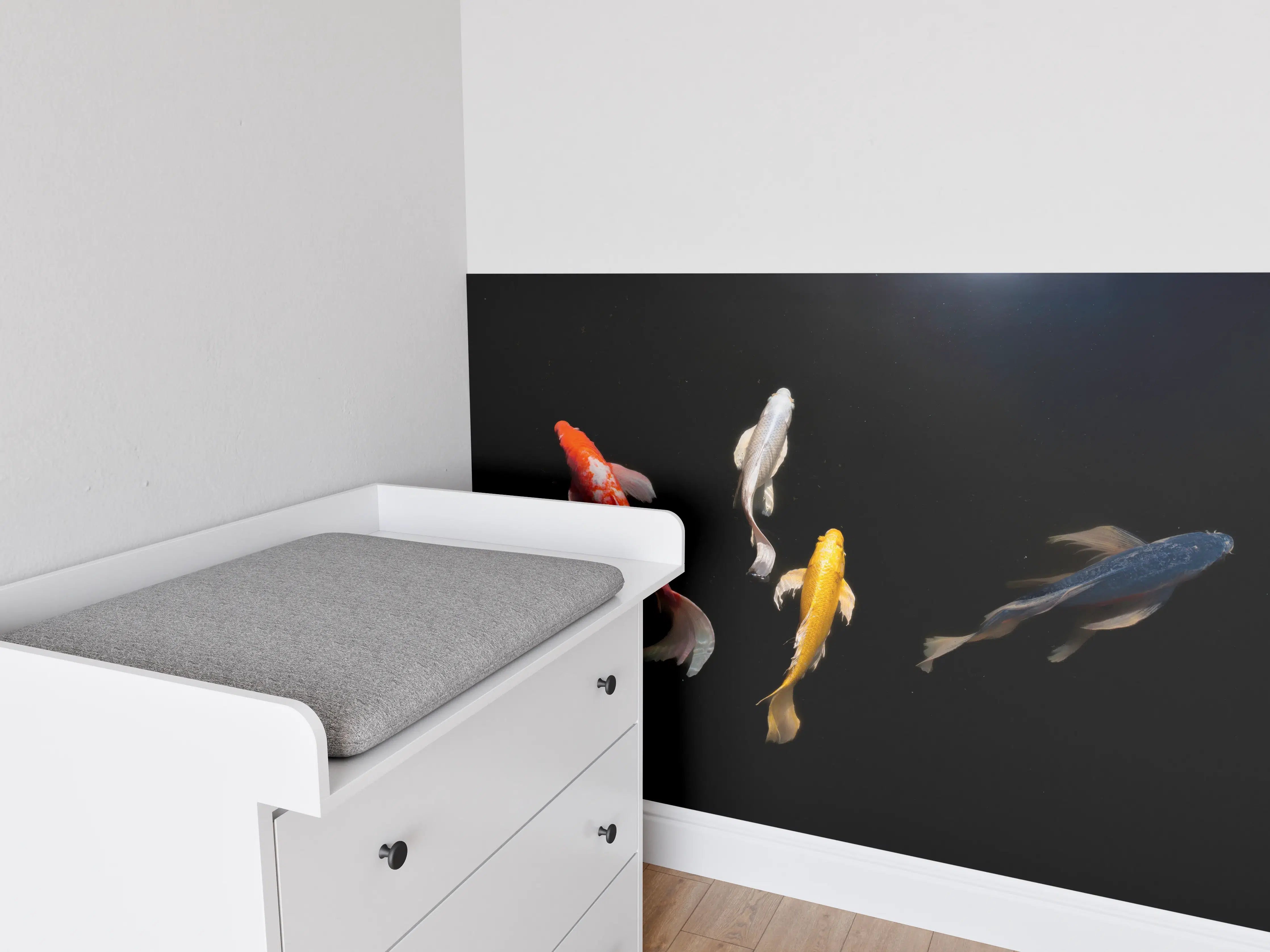 Babyzimmer Wandgestaltung - Koi-Karpfen Schwarz Rot Gelb