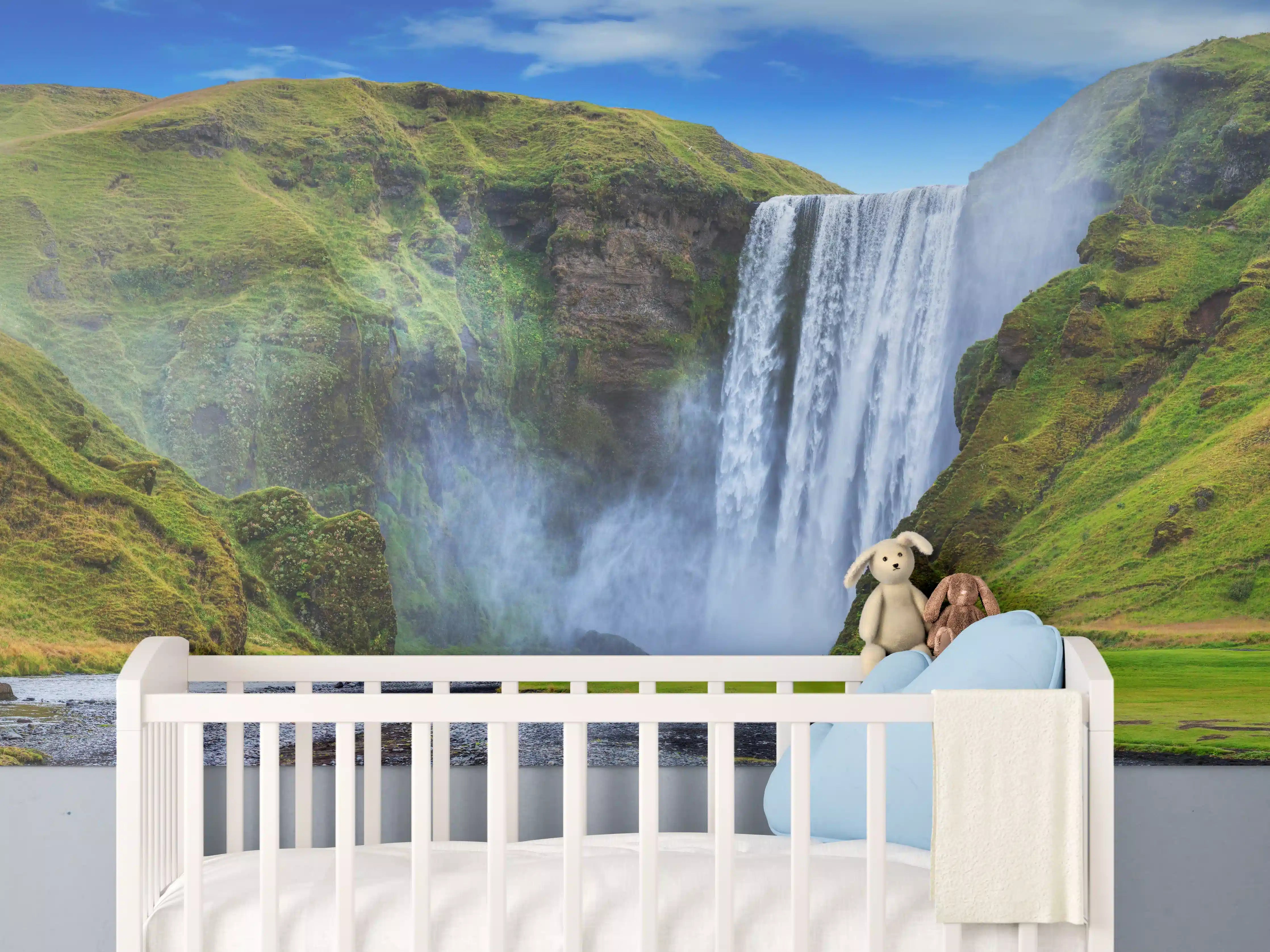 Babyzimmer Wandgestaltung - Kraftvoller Wasserfall