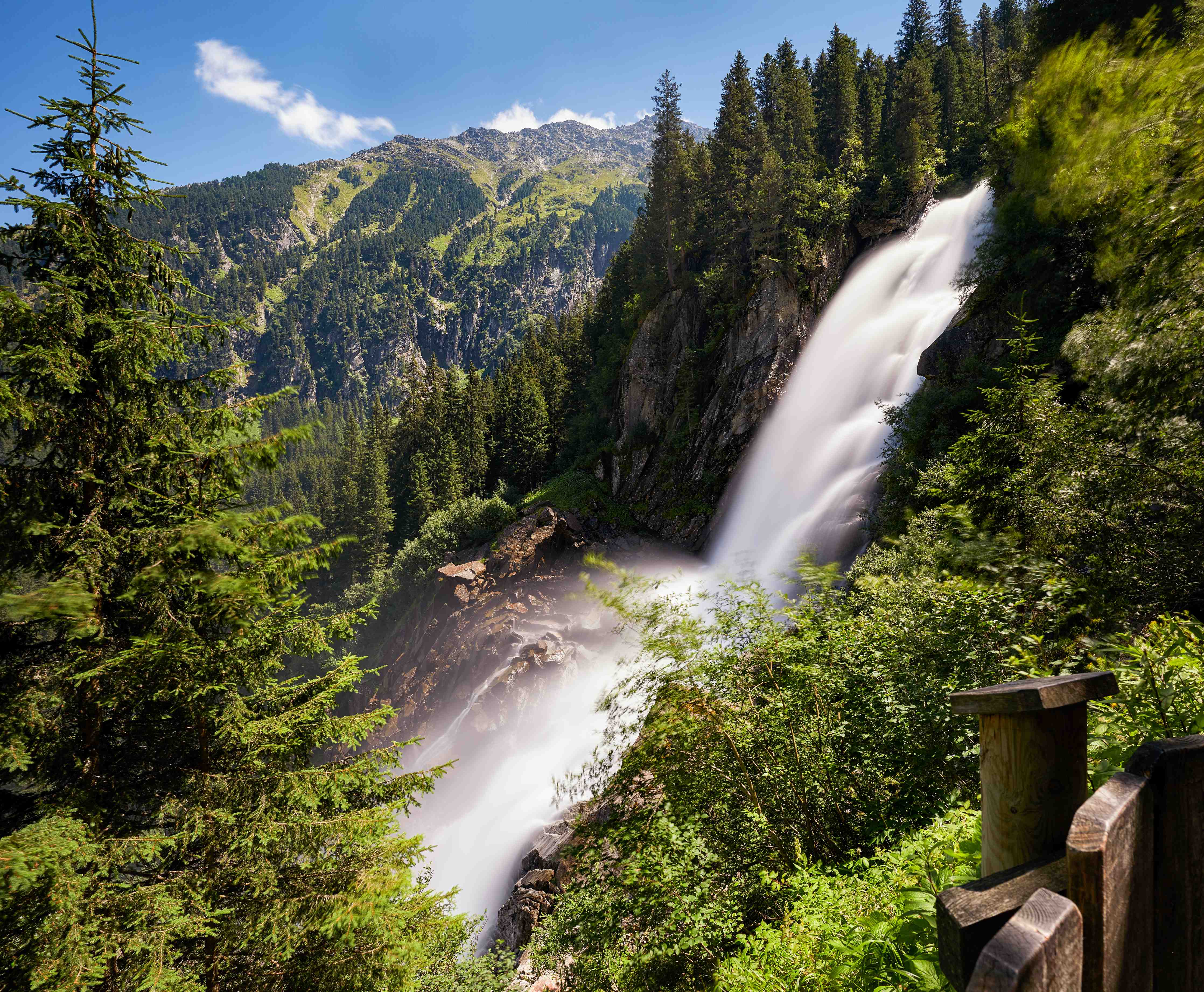 Babyzimmer Wandgestaltung-Krimmler Wasserfall