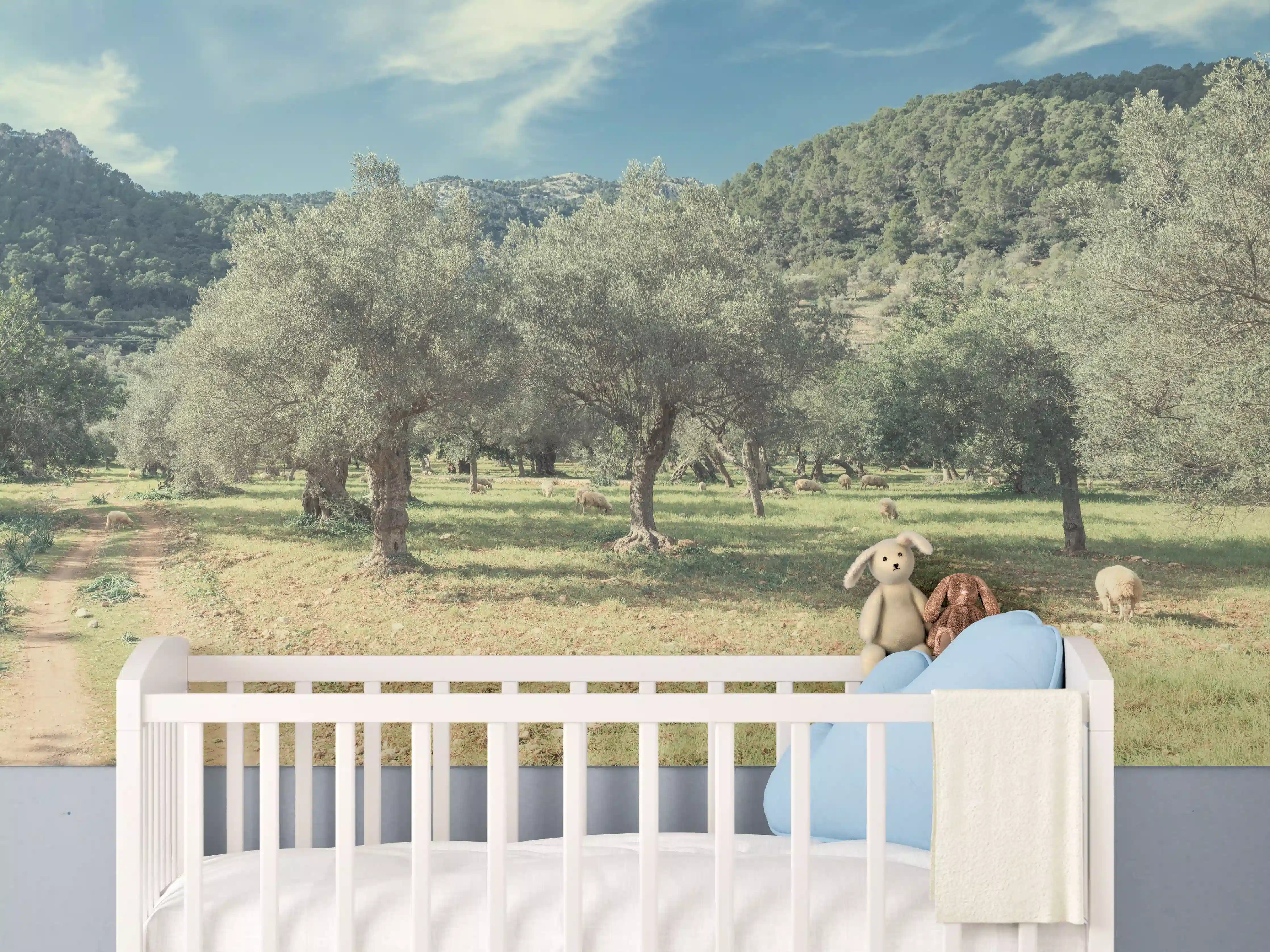 Babyzimmer Wandgestaltung - Landschaftliche Apfelbaum-Allee