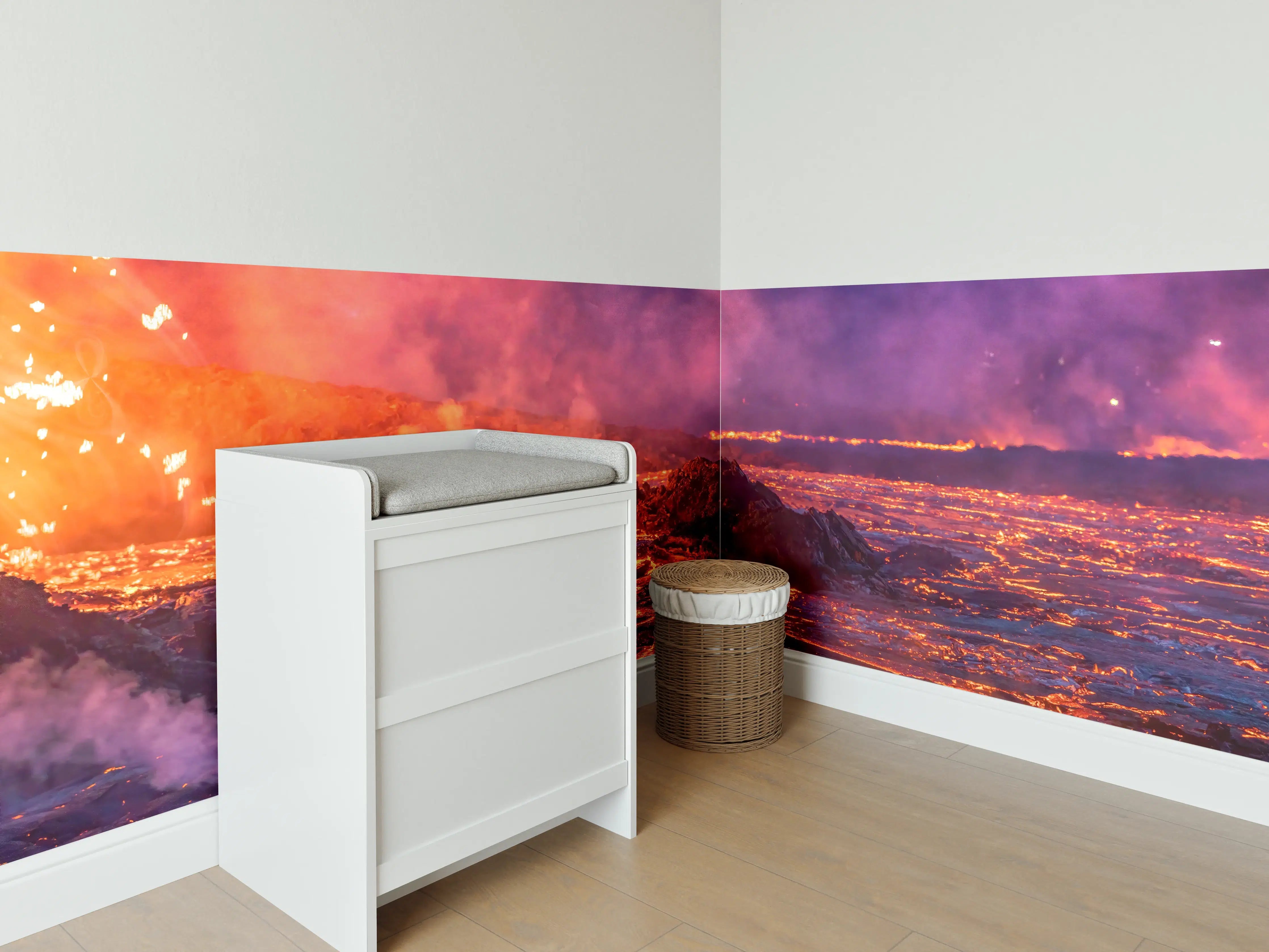 Babyzimmer Wandgestaltung - Lavastrom aus dem ausbrechenden Vulkankrater