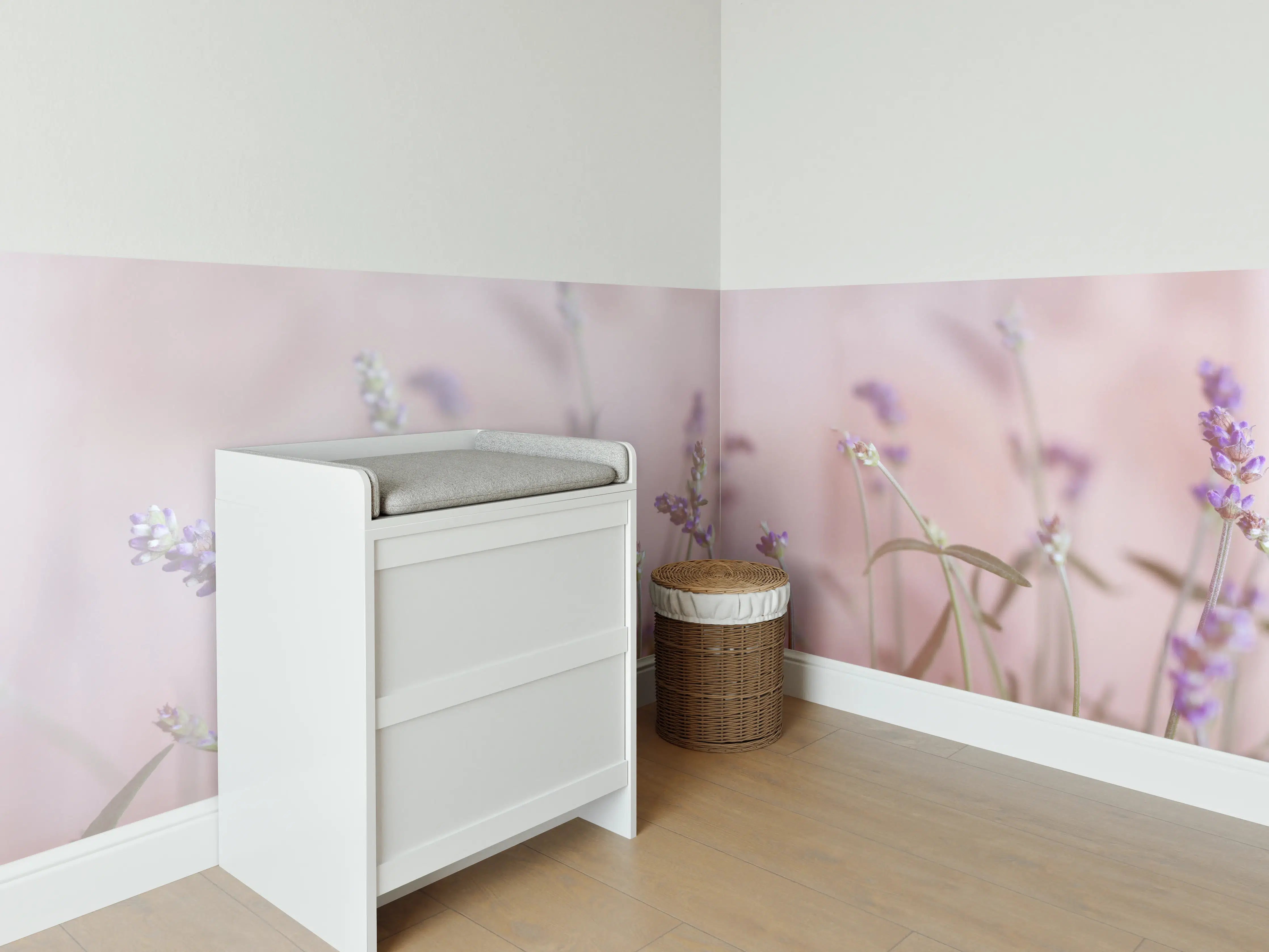 Babyzimmer Wandgestaltung - Lavendel