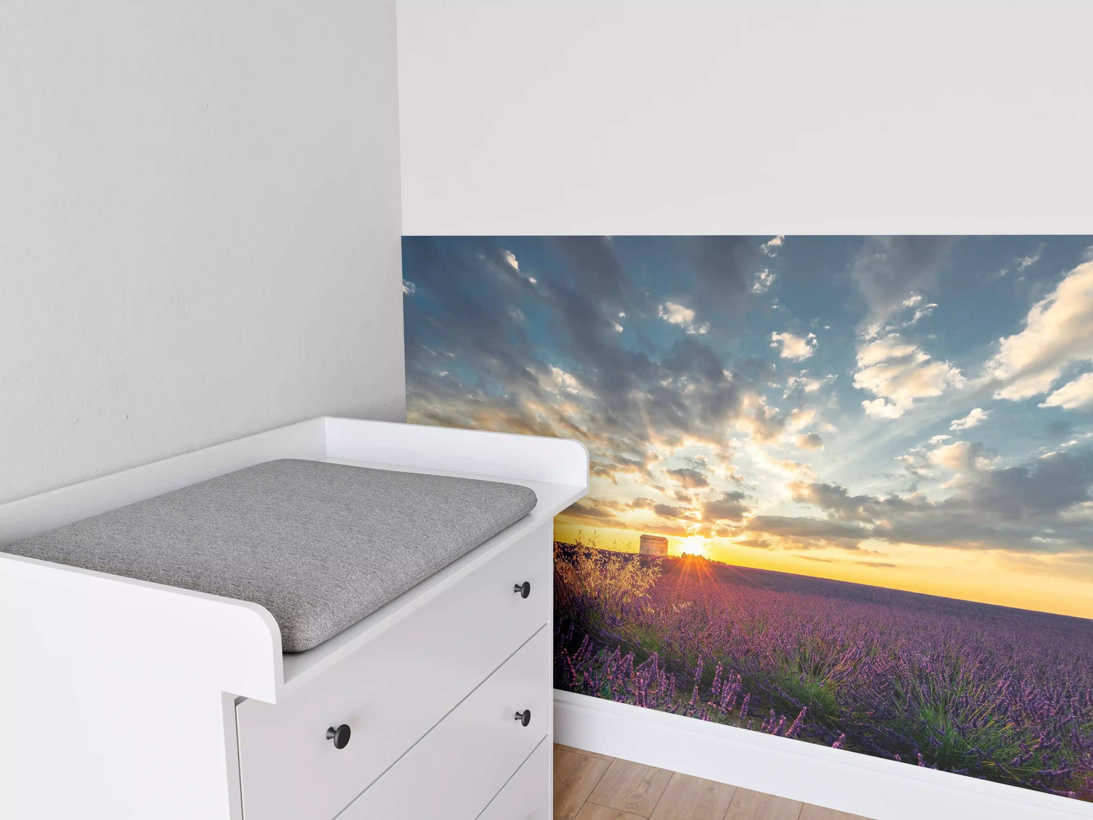 Babyzimmer Wandgestaltung - Lavendel Feld im Sommer in der Provence