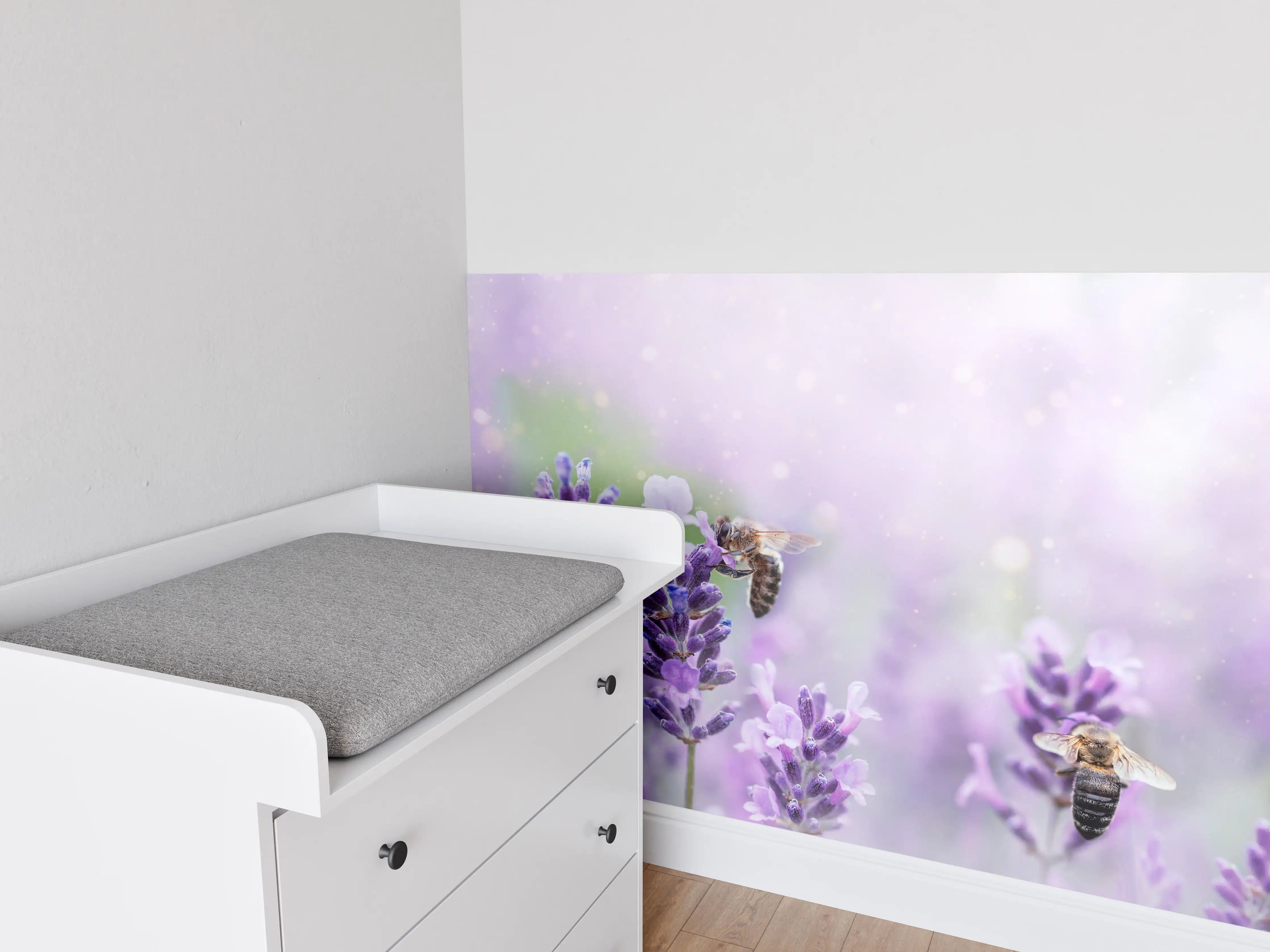 Babyzimmer Wandgestaltung - Lavendelfeld mit Bienen