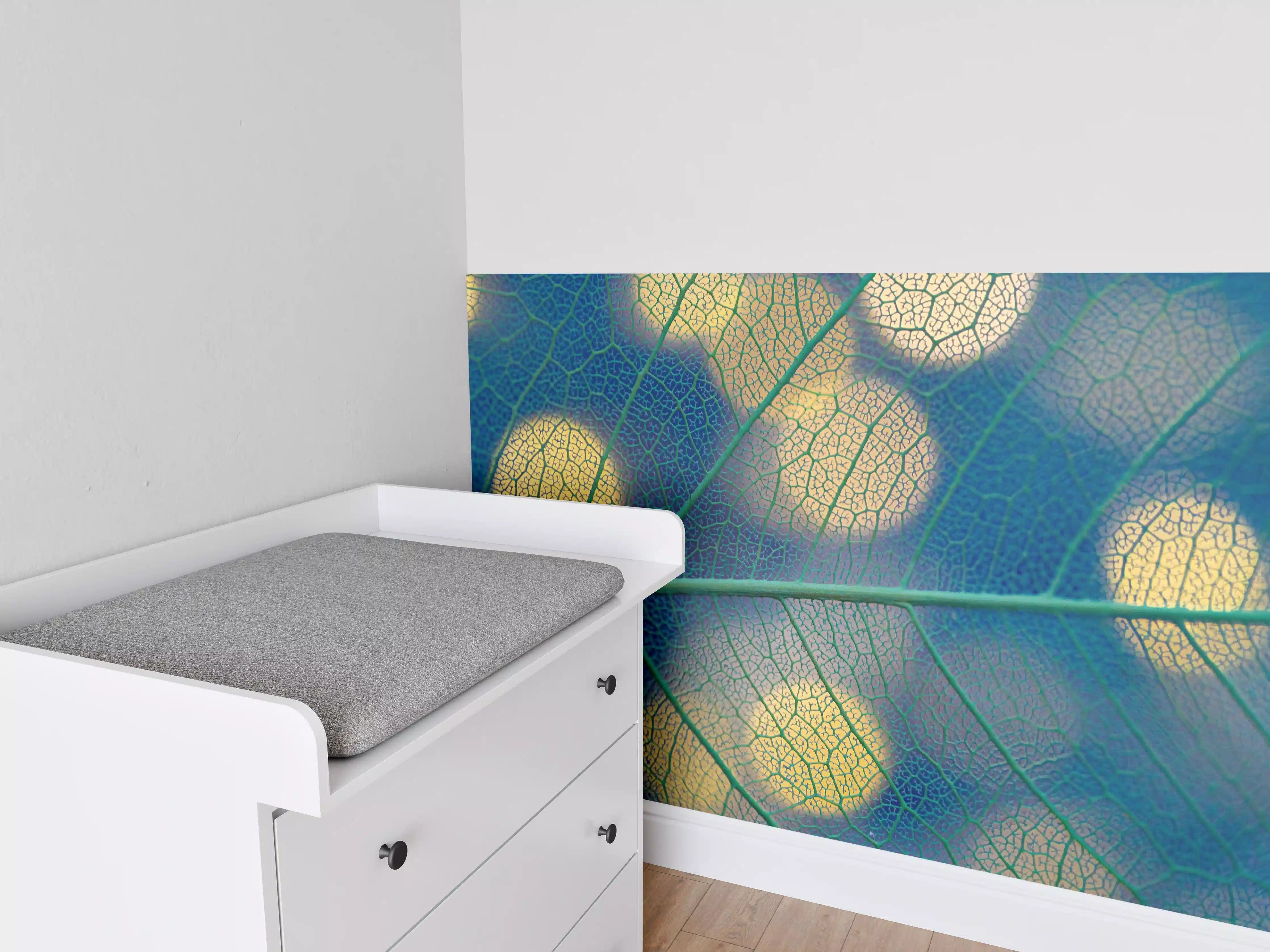 Babyzimmer Wandgestaltung - Leuchtende Blätter mit geometrischem Muster