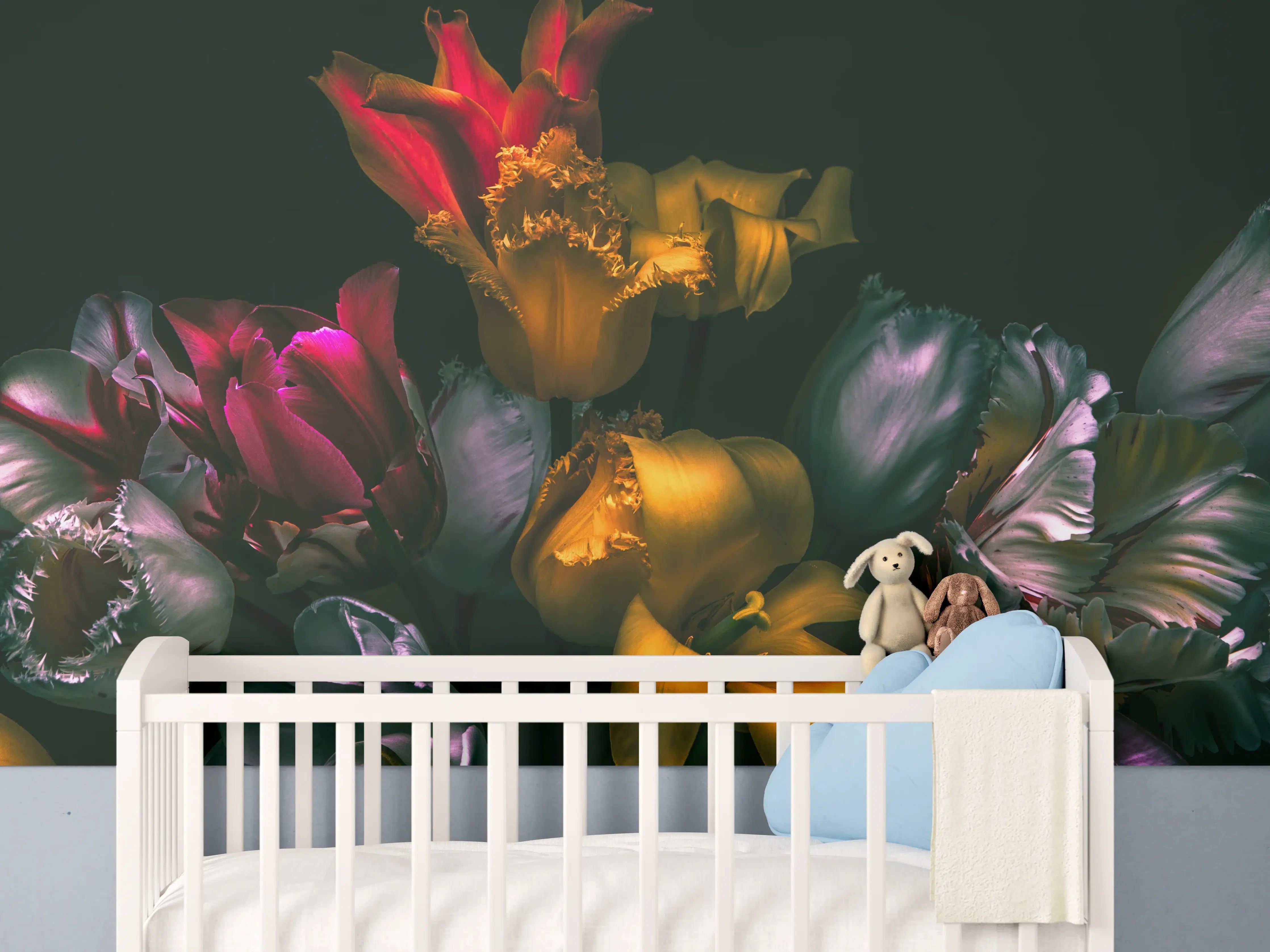 Babyzimmer Wandgestaltung - Leuchtende Blumen in dunklem Licht