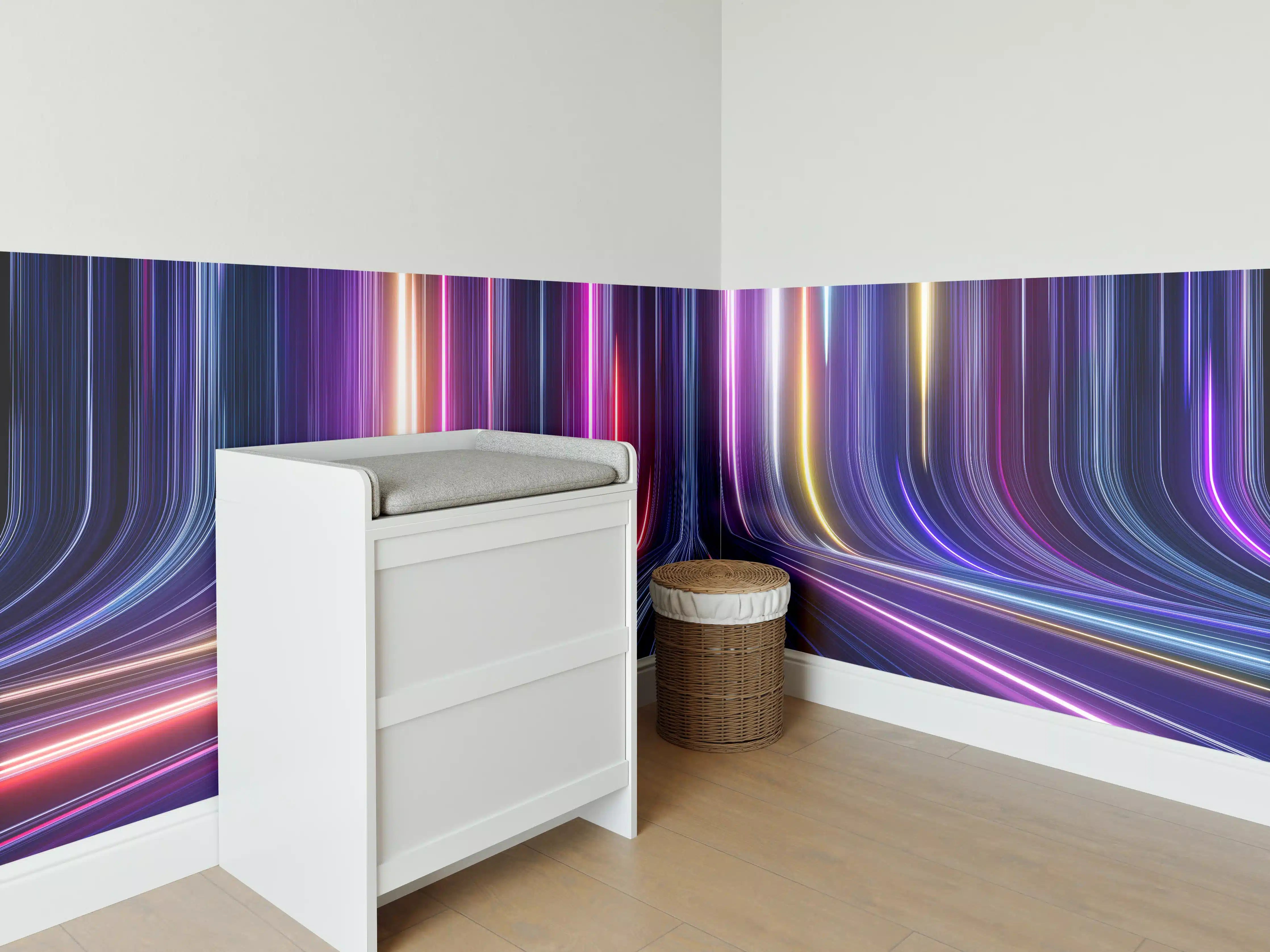 Babyzimmer Wandgestaltung - Leuchtende Neon-Lichter in dunklem Raum