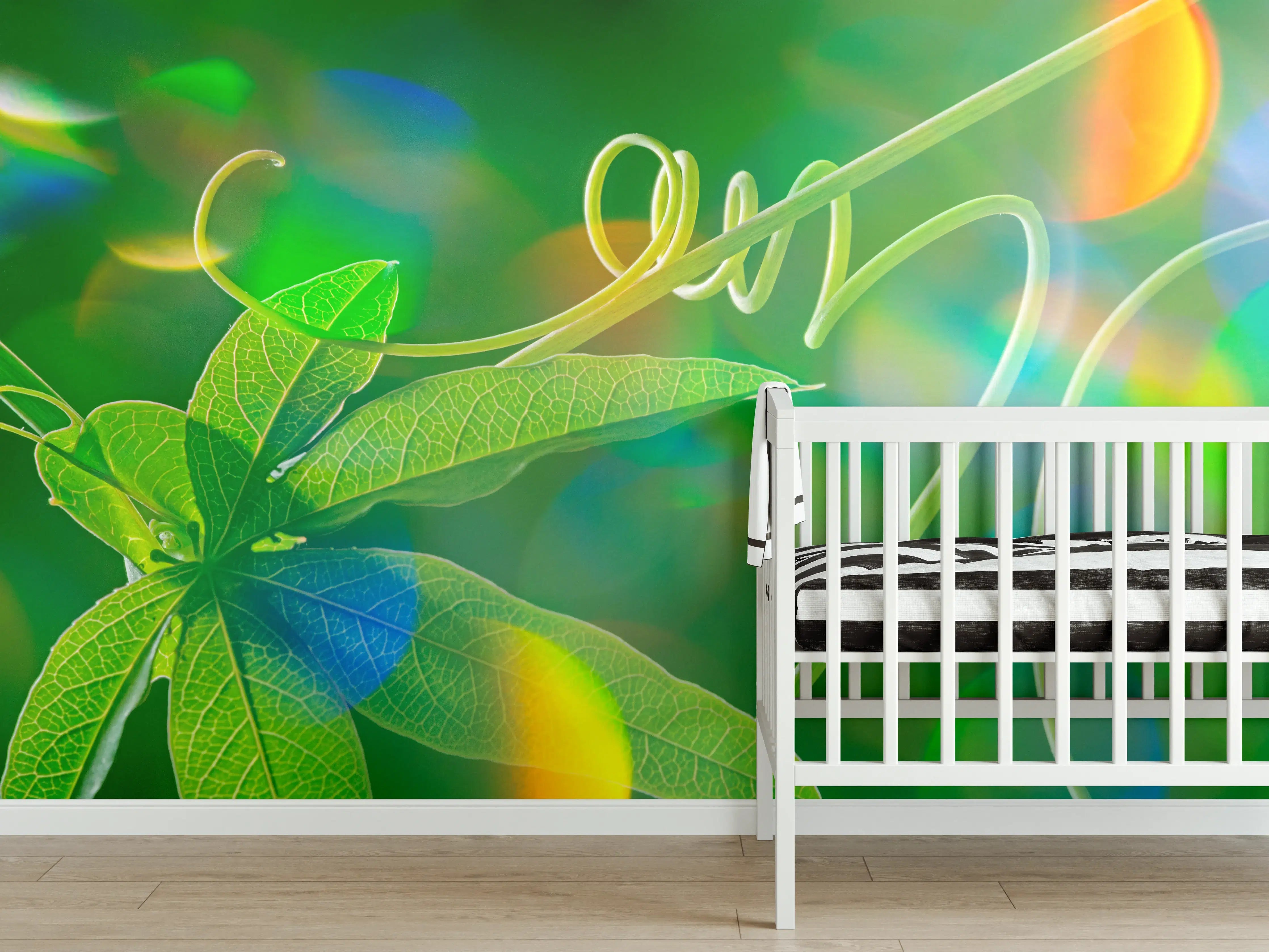 Babyzimmer Wandgestaltung - Leuchtendes Grün auf Dunkel