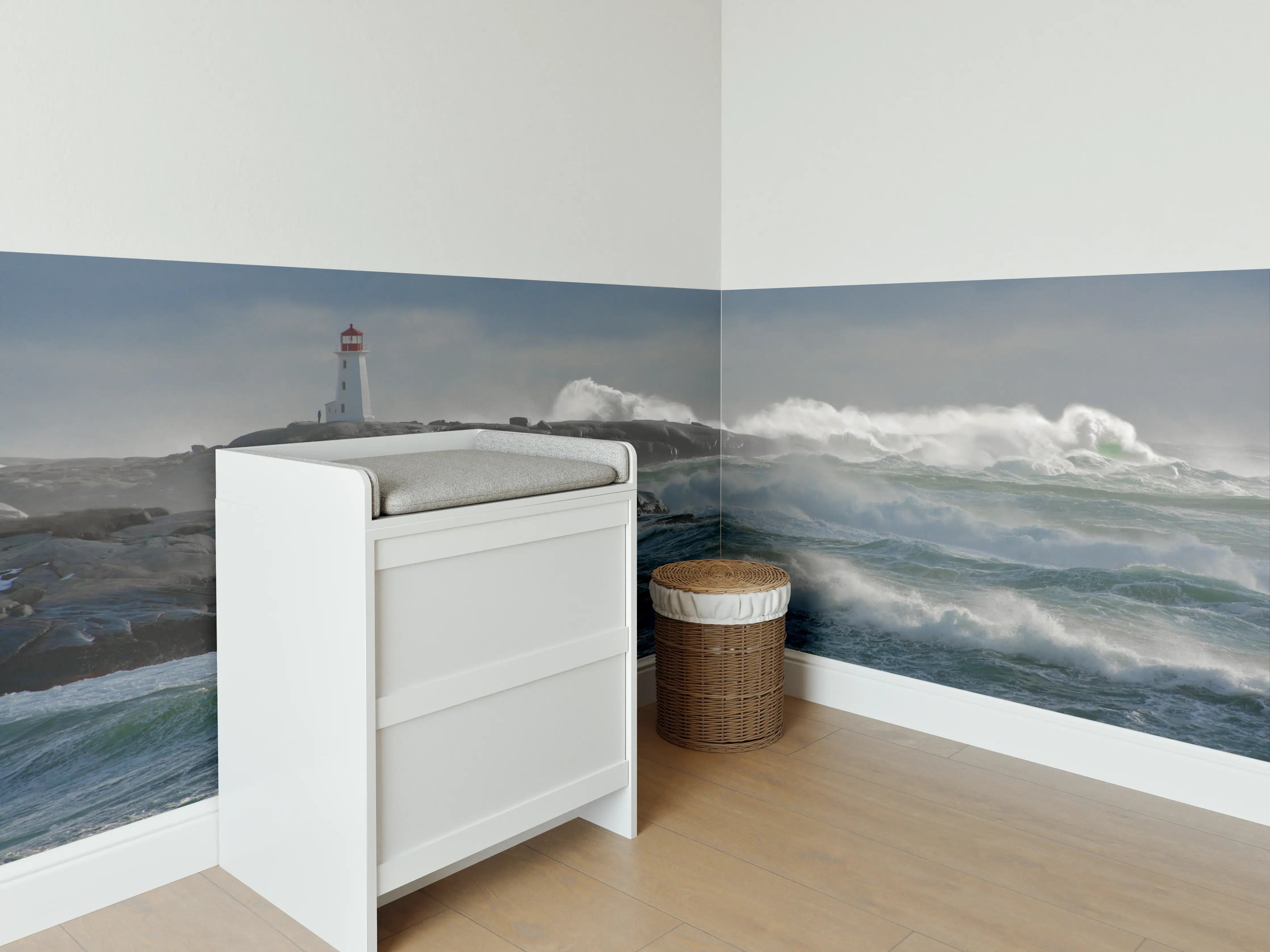 Babyzimmer Wandgestaltung - Leuchtturm am stürmischen Meer