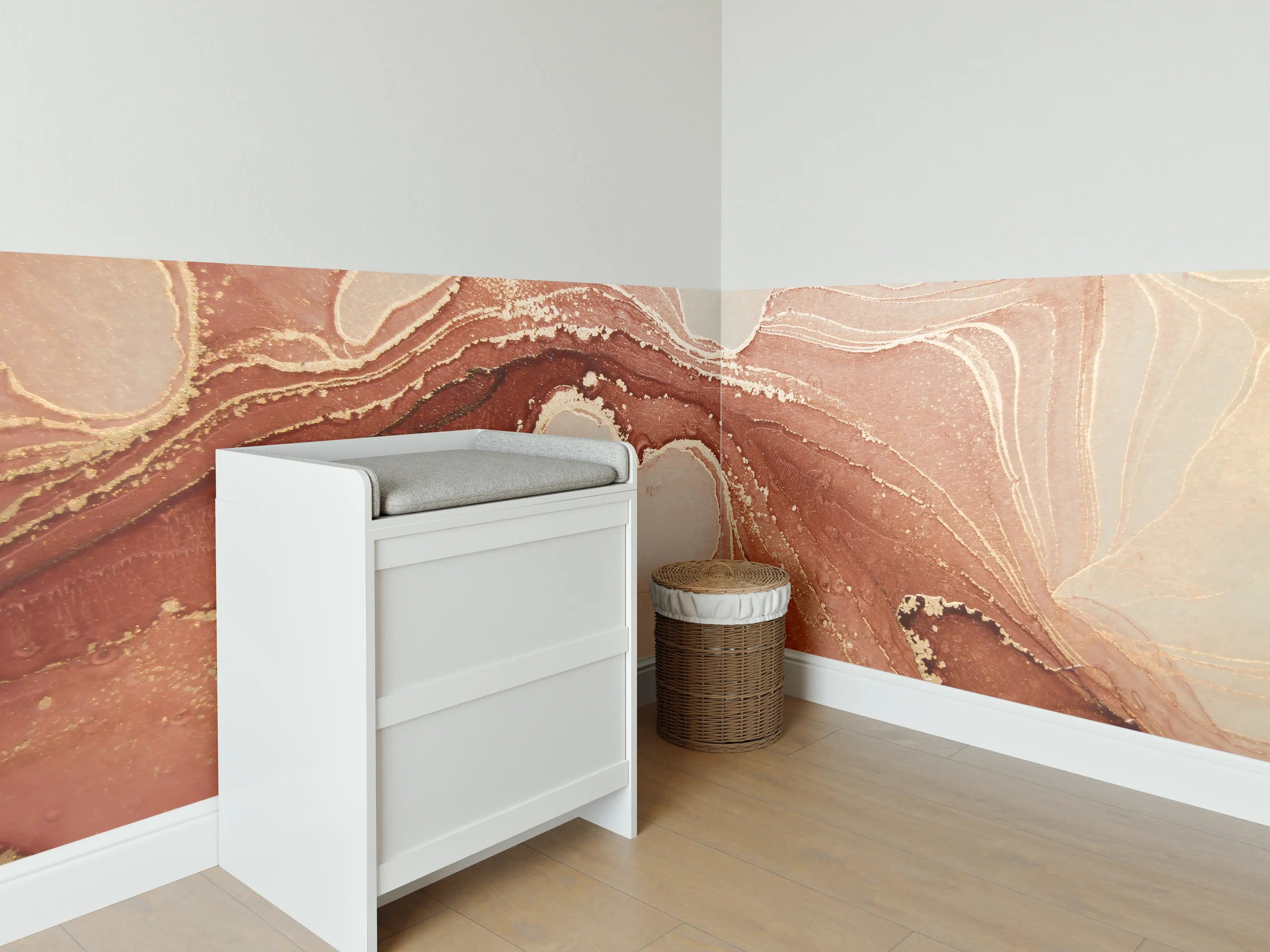 Babyzimmer Wandgestaltung - Luxuriöse Darstellung durch flüssige Kunst