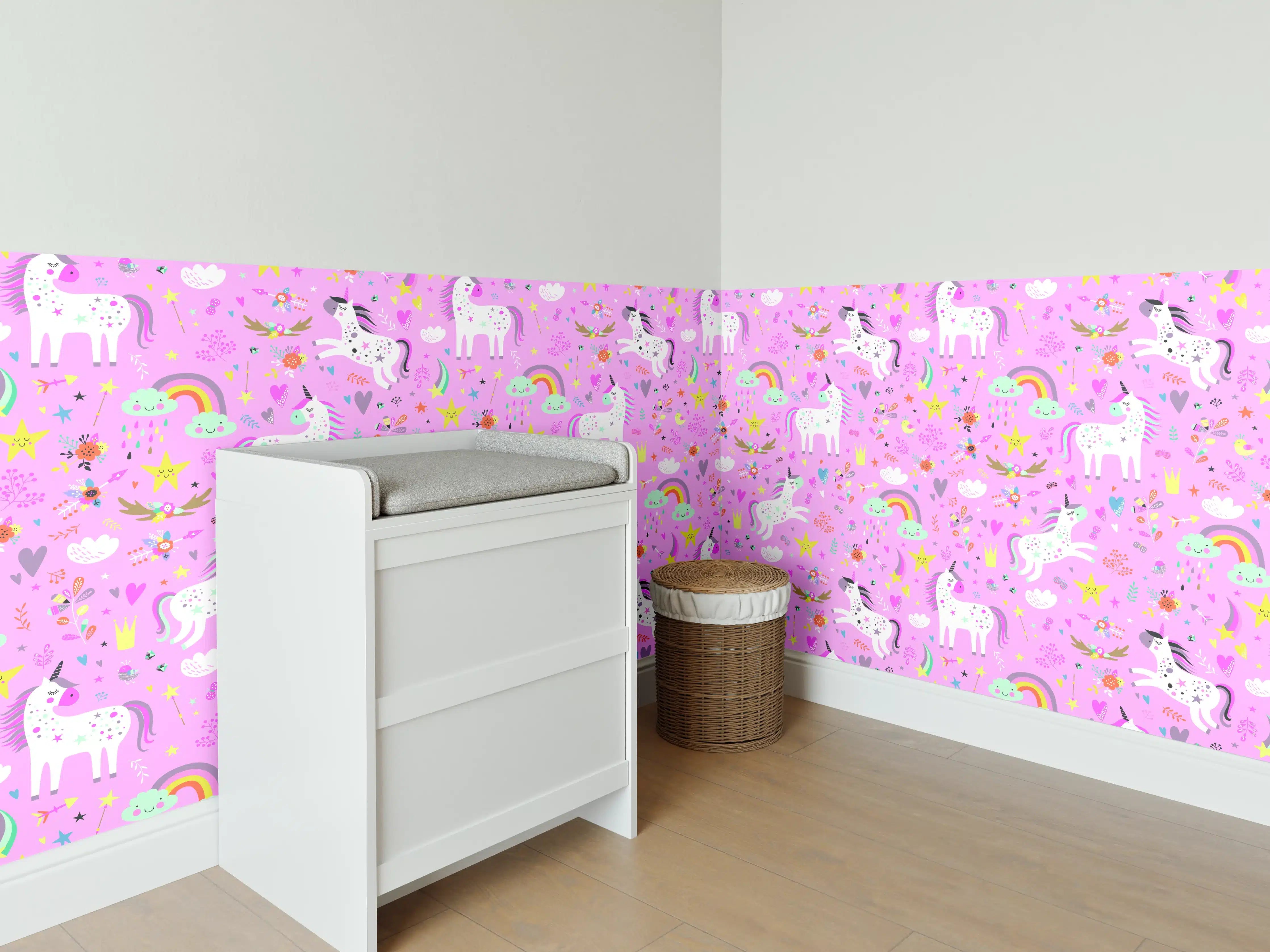 Babyzimmer Wandgestaltung - Märchenhafte Einhorn- und Regenbogen-Muster