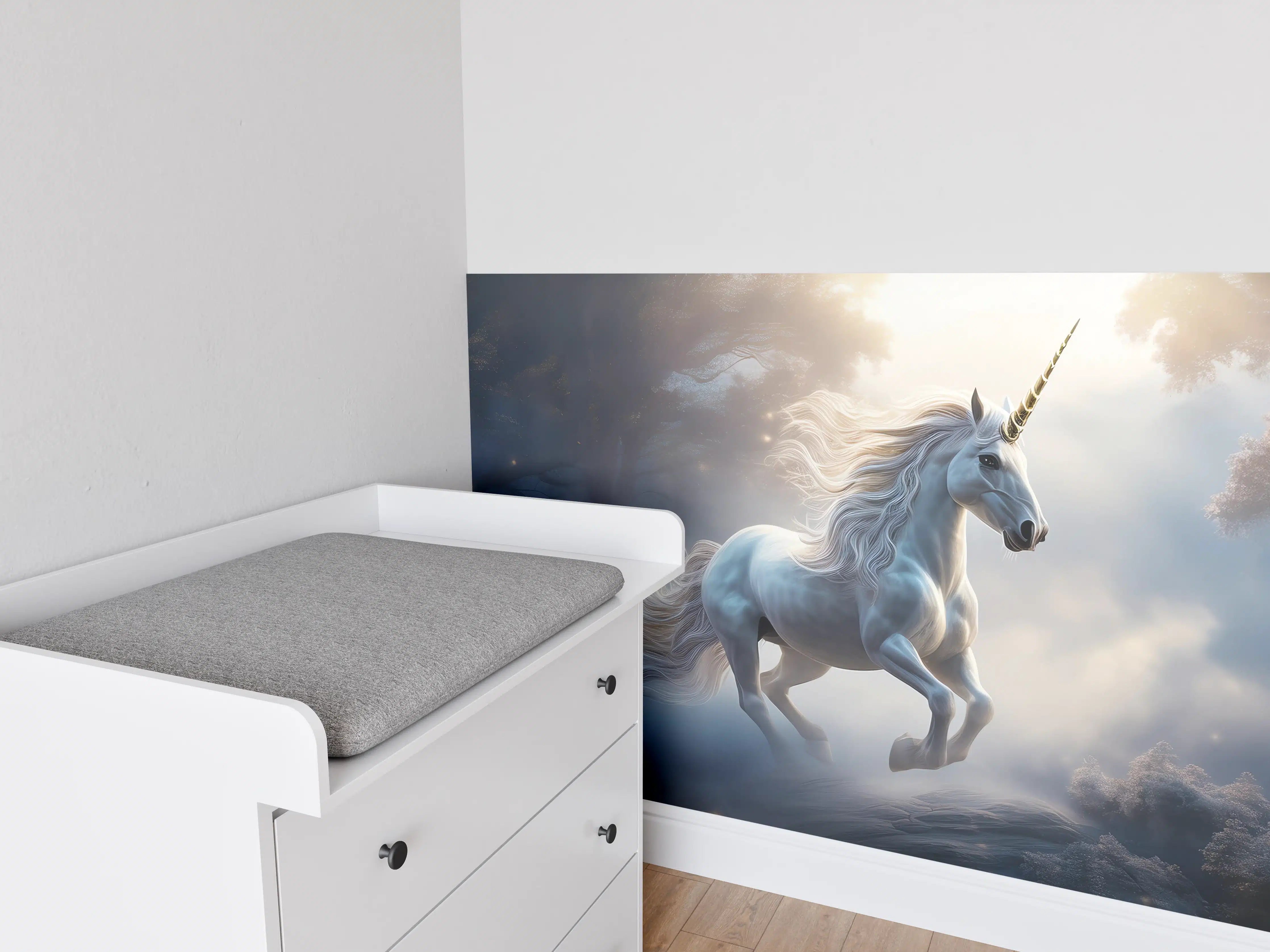 Babyzimmer Wandgestaltung - Majestischer Einhorn in mystischer Wolkenlandschaft