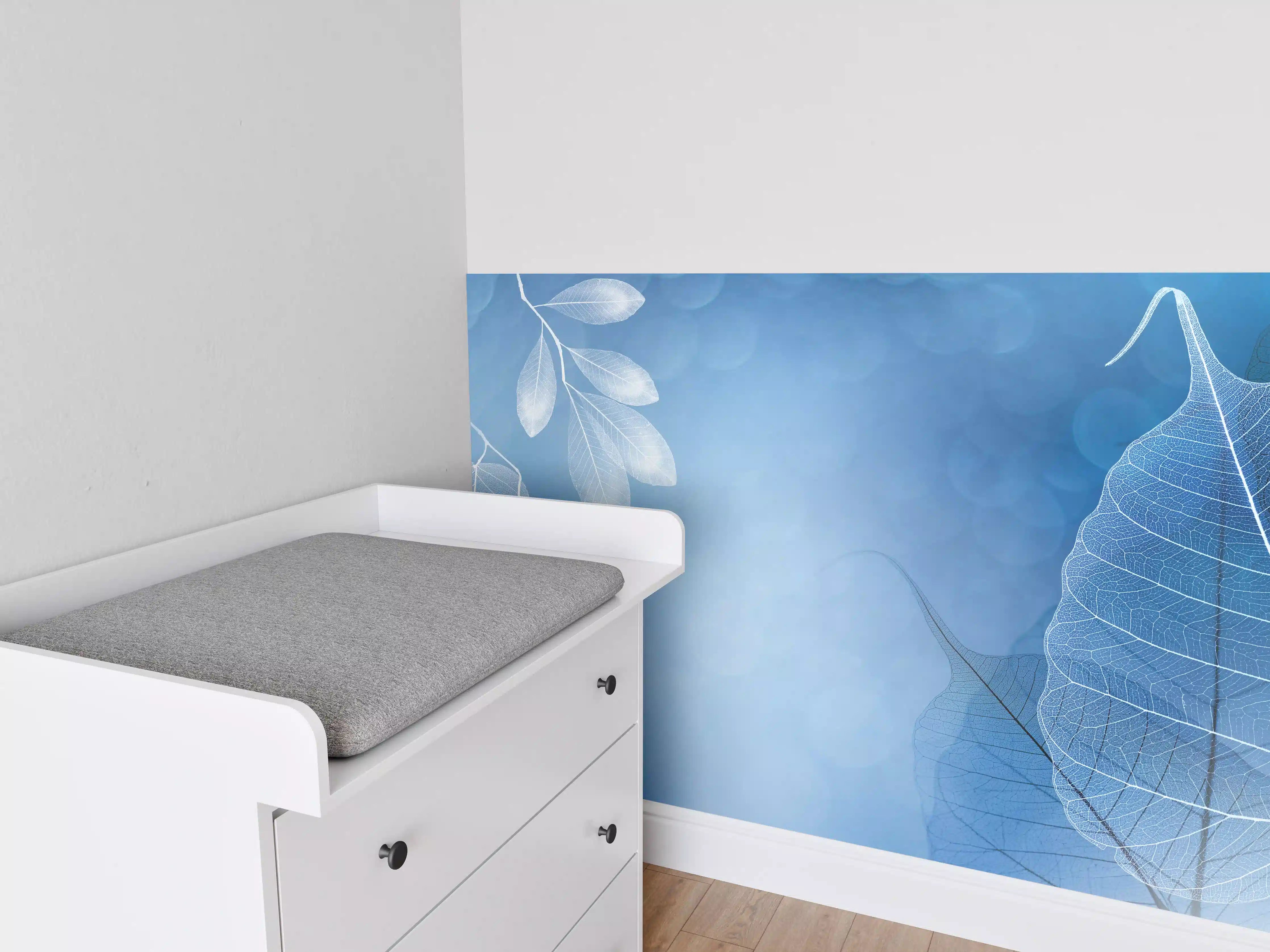 Babyzimmer Wandgestaltung - Makro Blätter Blau-Grau Kunst