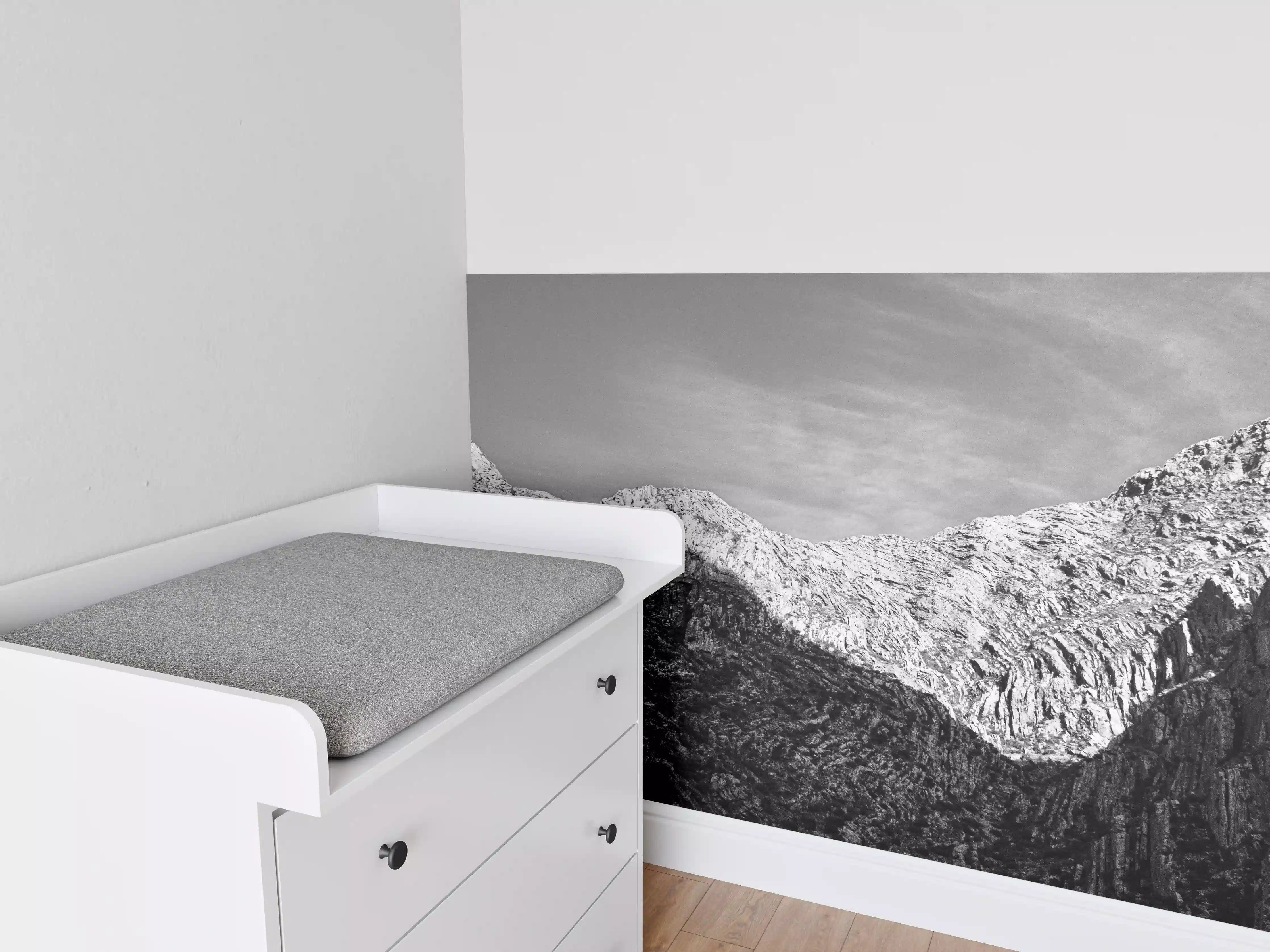Babyzimmer Wandgestaltung - Minimal Schwarz-Weiß Gebirge