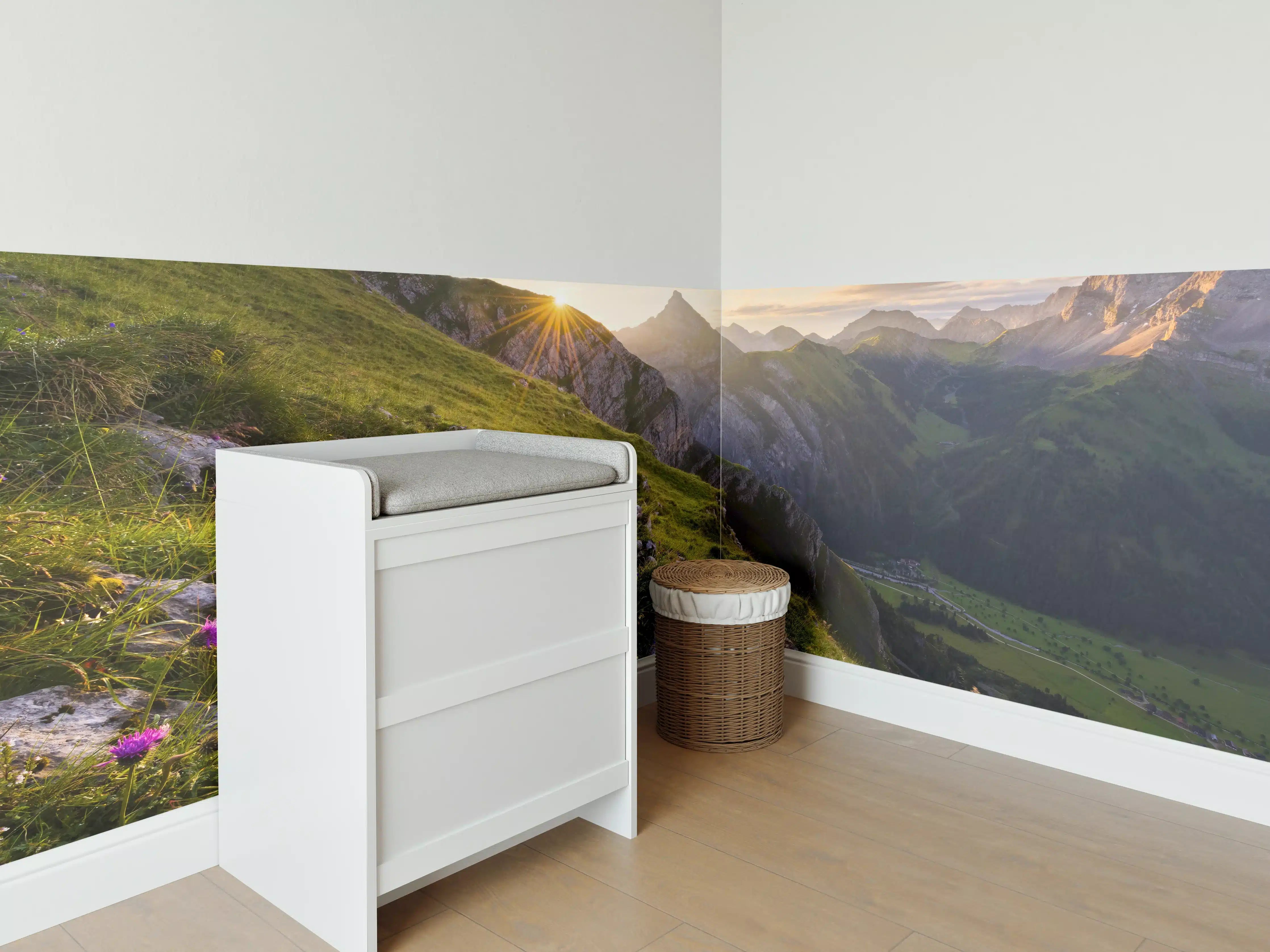 Babyzimmer Wandgestaltung - Minimalistisches Grau-Weißes Töpferwerkzeug-Set für Kreativität