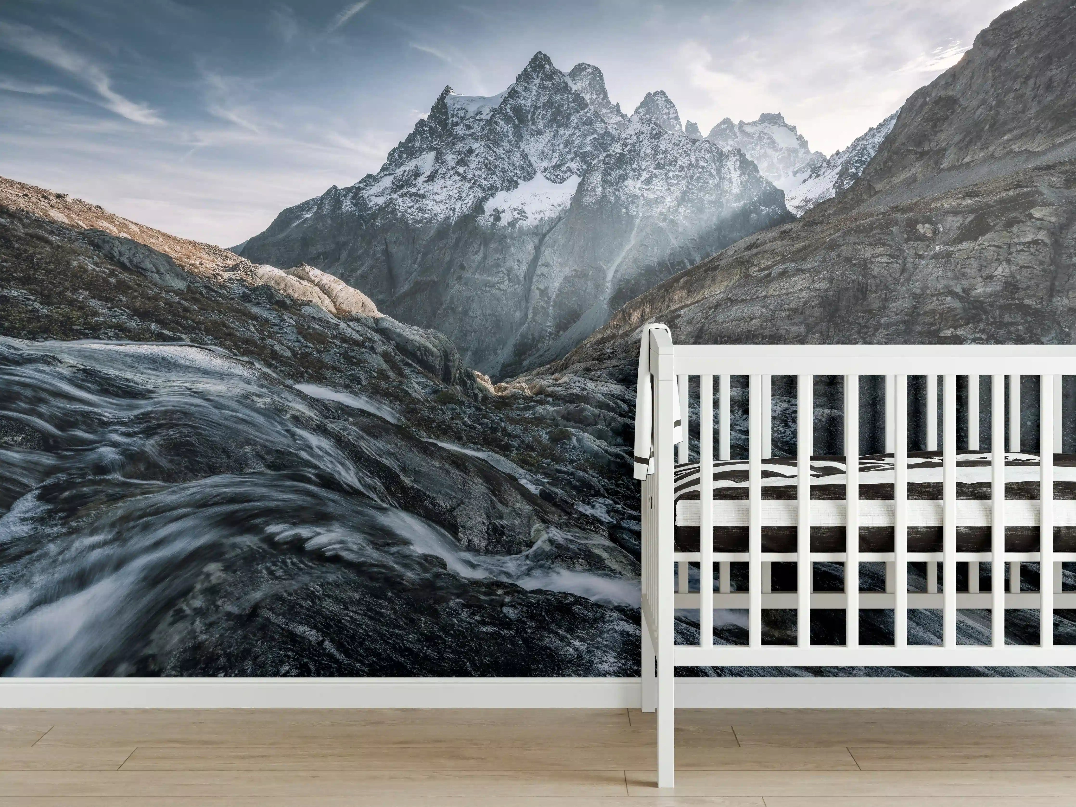 Babyzimmer Wandgestaltung - Monochrome Berglandschaft
