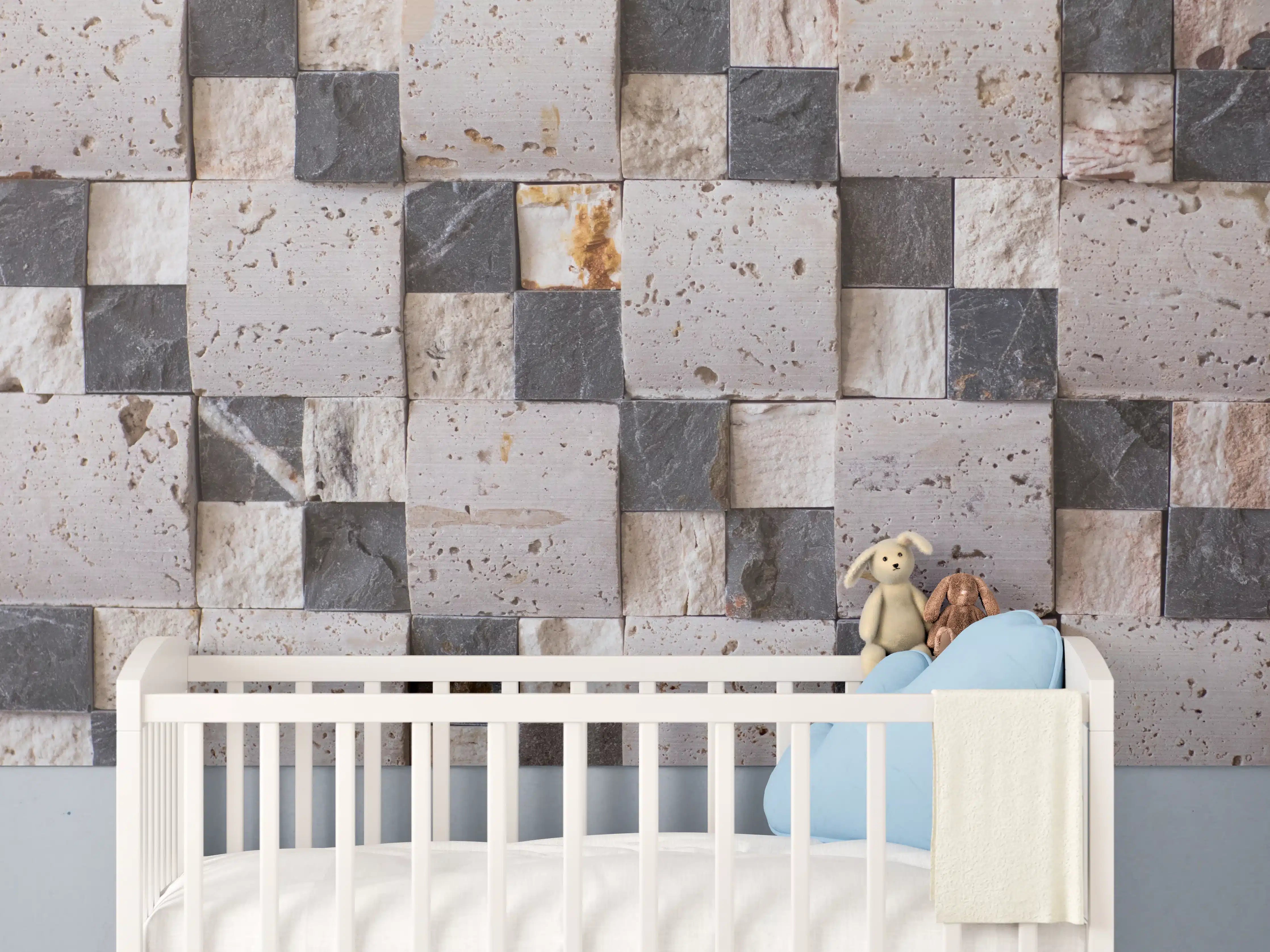 Babyzimmer Wandgestaltung - Mosaikartige Natursteinwand in neutralen Tönen