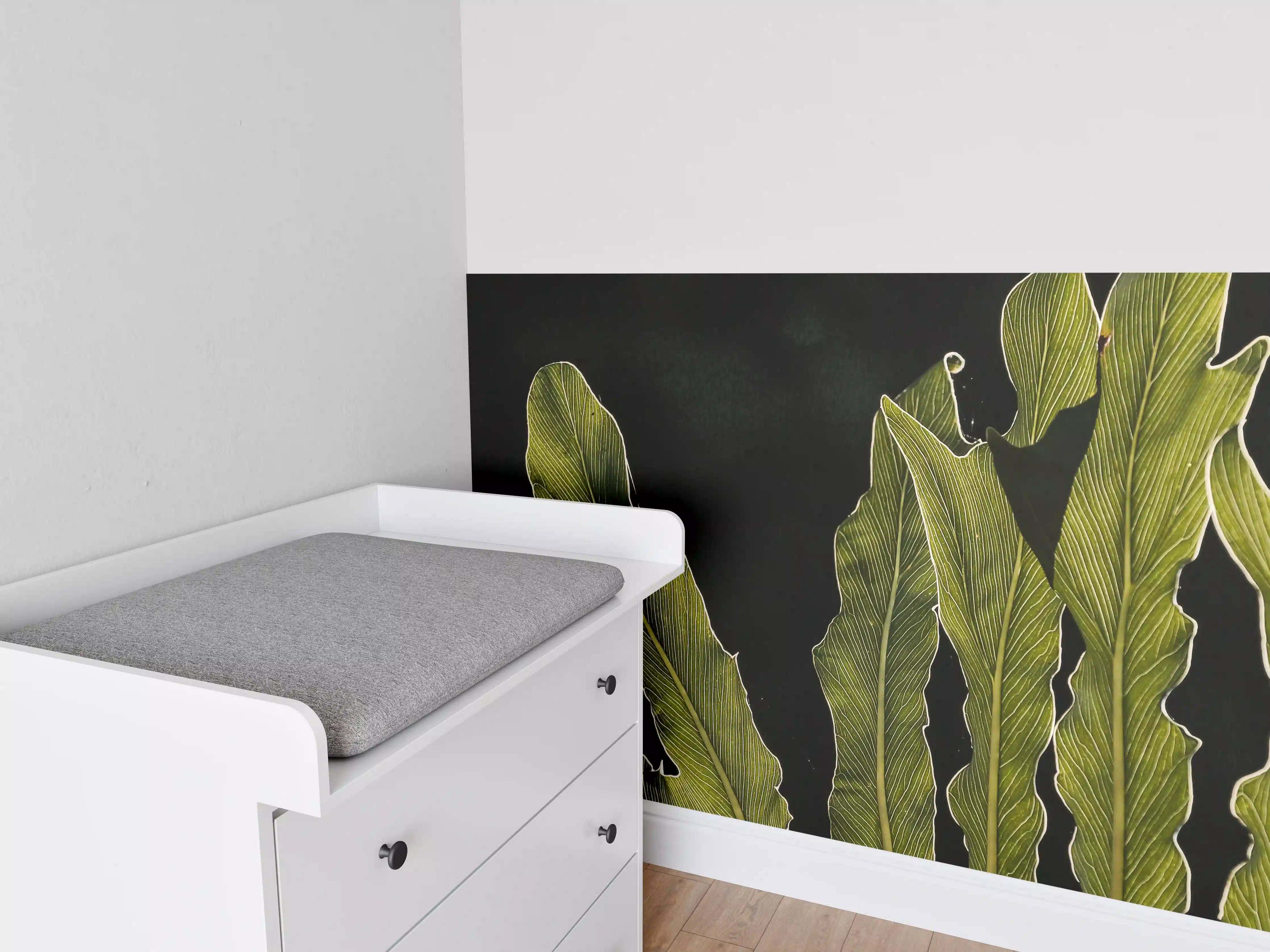 Babyzimmer Wandgestaltung - Mystische Grün-Schwarze Blattstruktur