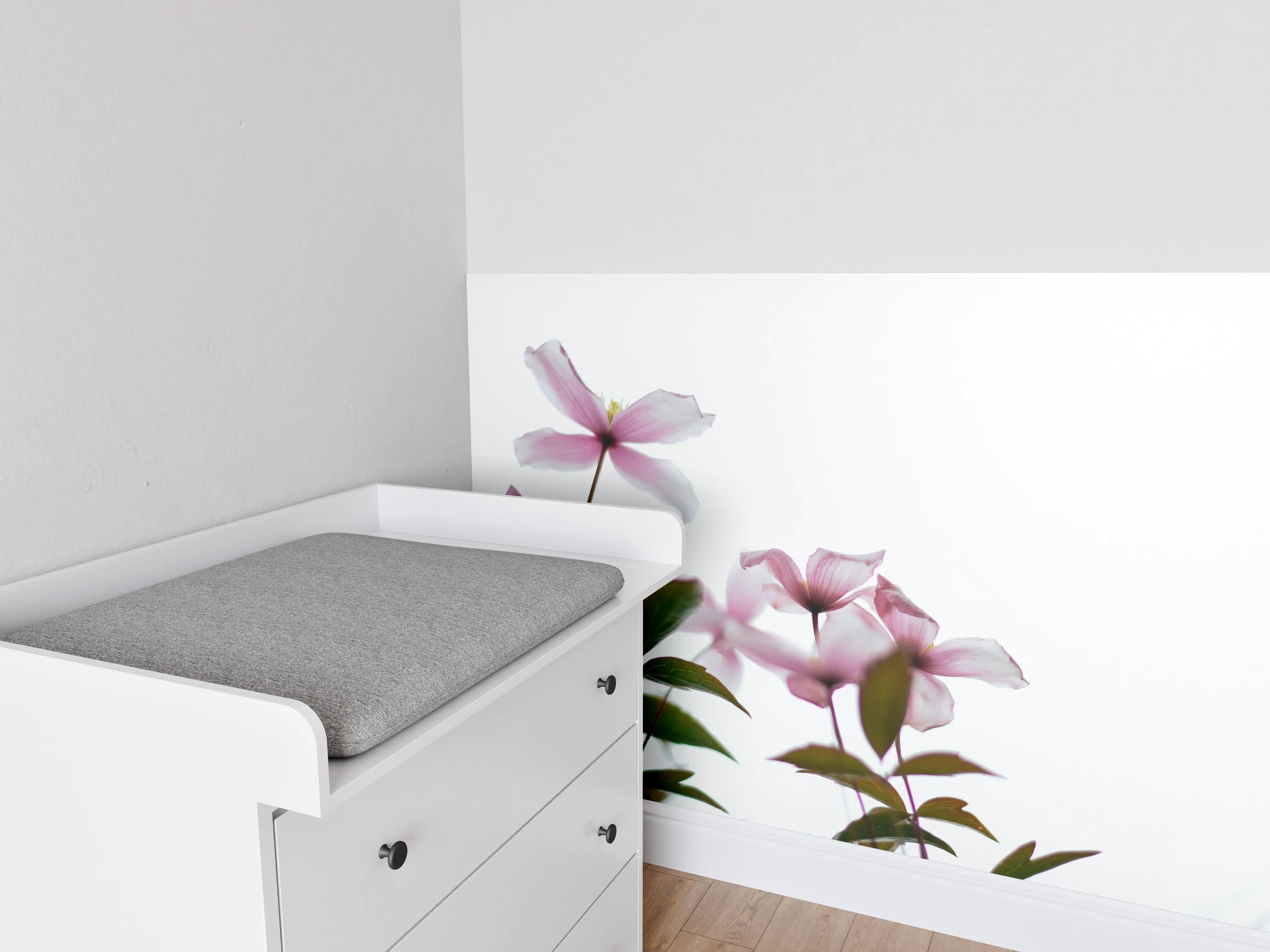 Babyzimmer Wandgestaltung - Nahaufnahme - Clematis Blüten