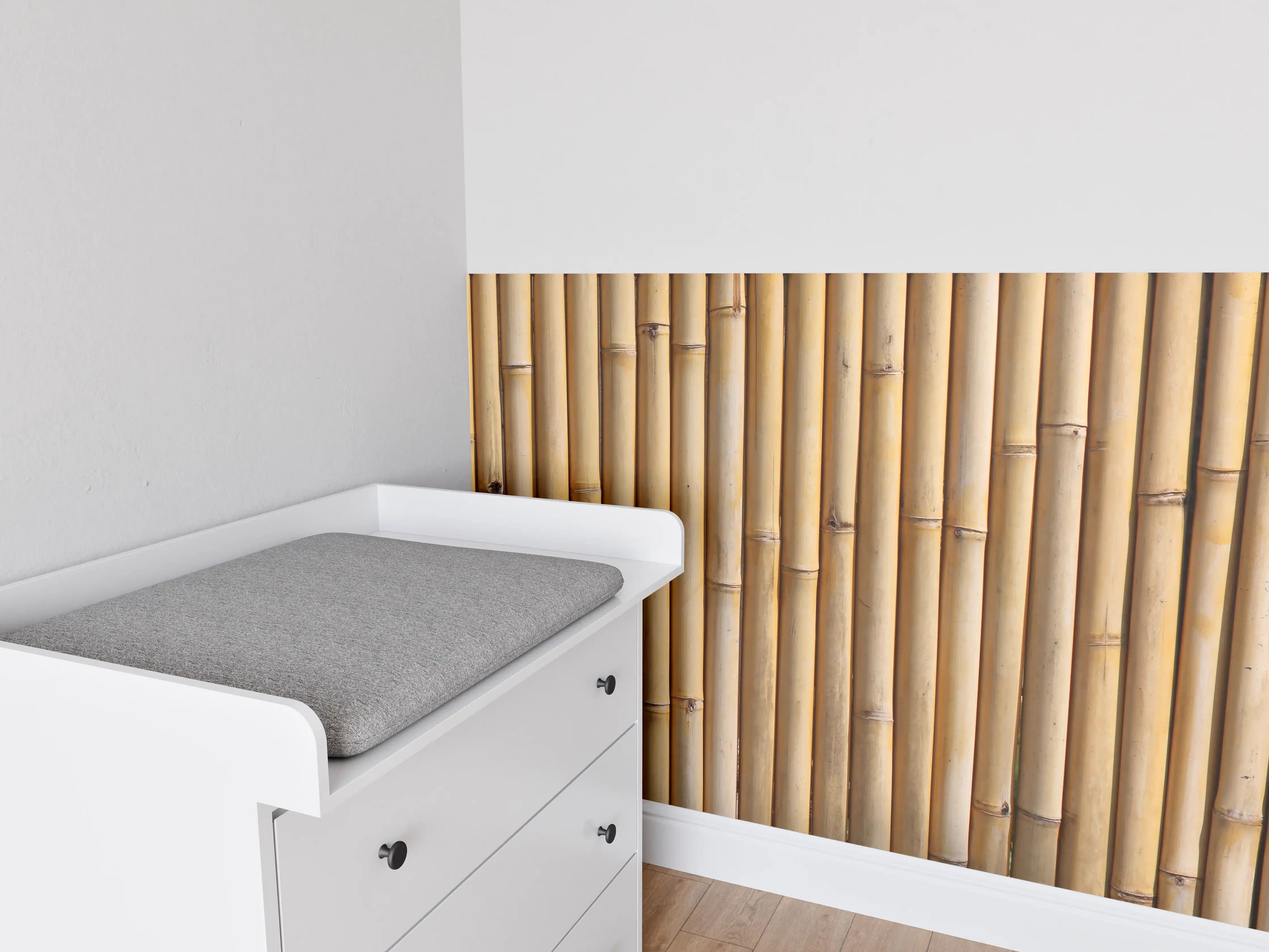 Babyzimmer Wandgestaltung - Natürliche Bambuslattung