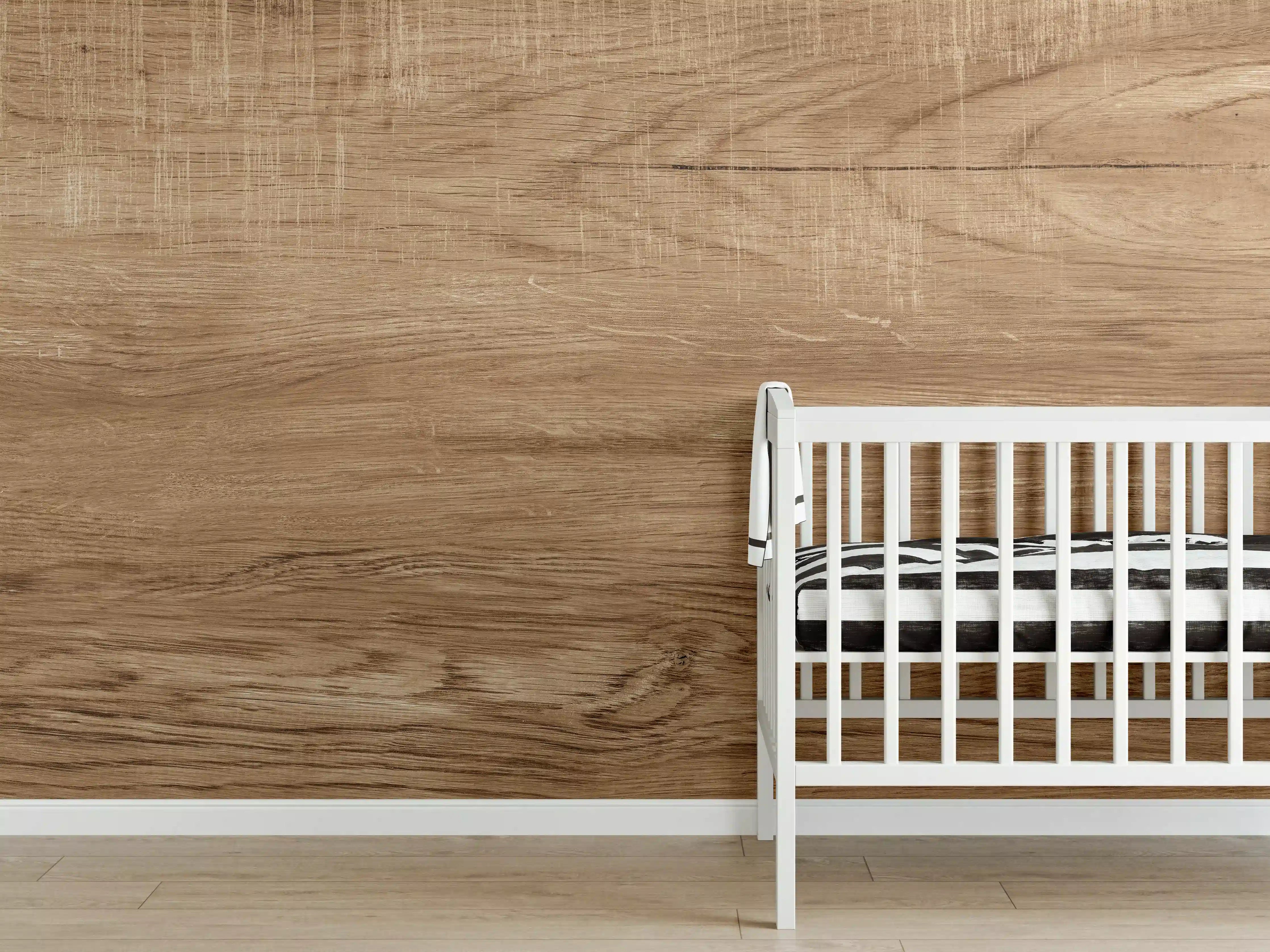 Babyzimmer Wandgestaltung - Natürliche Braune Walnussholz-Struktur
