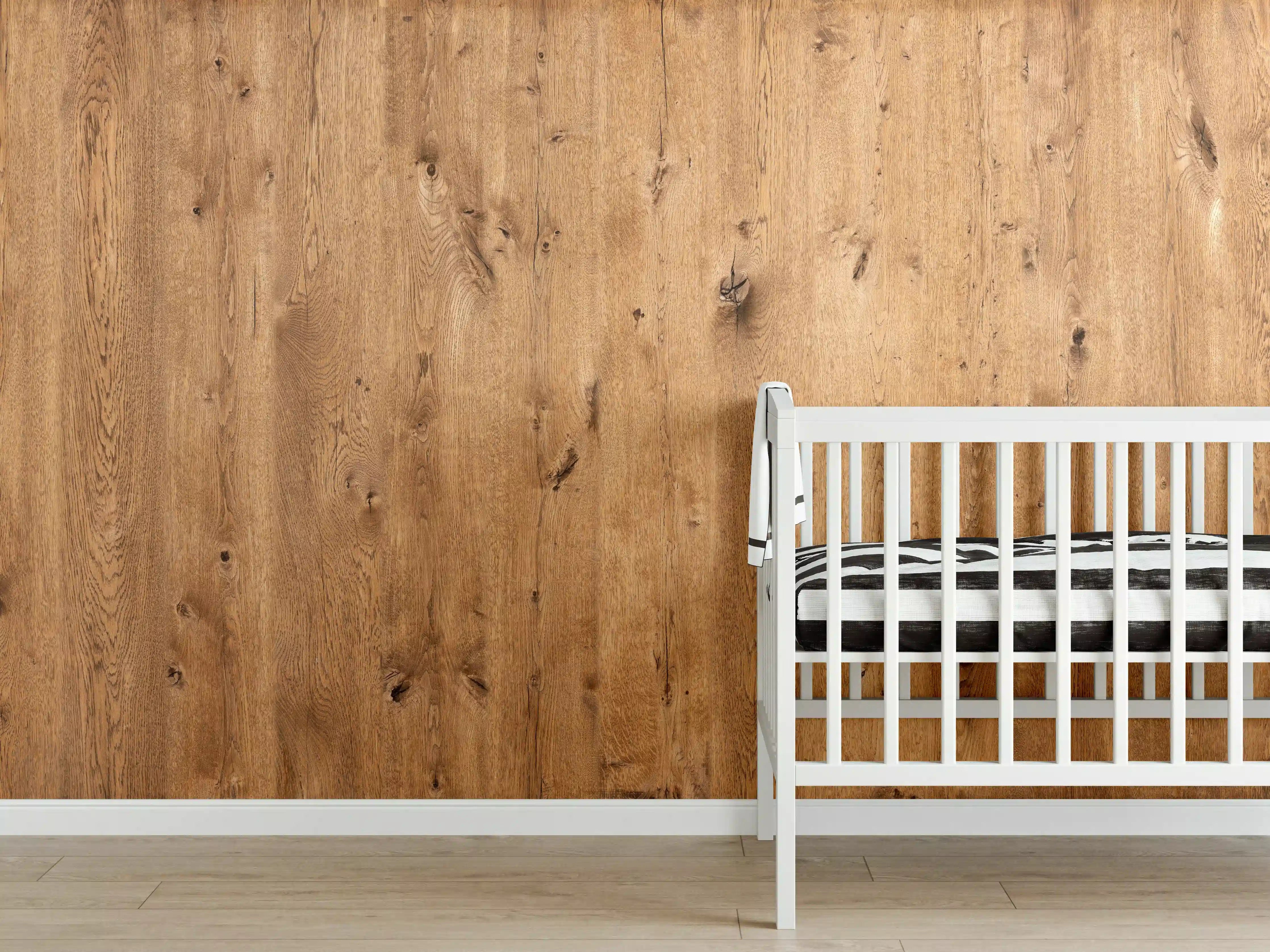 Babyzimmer Wandgestaltung - Natürliche Eichenholz-Struktur