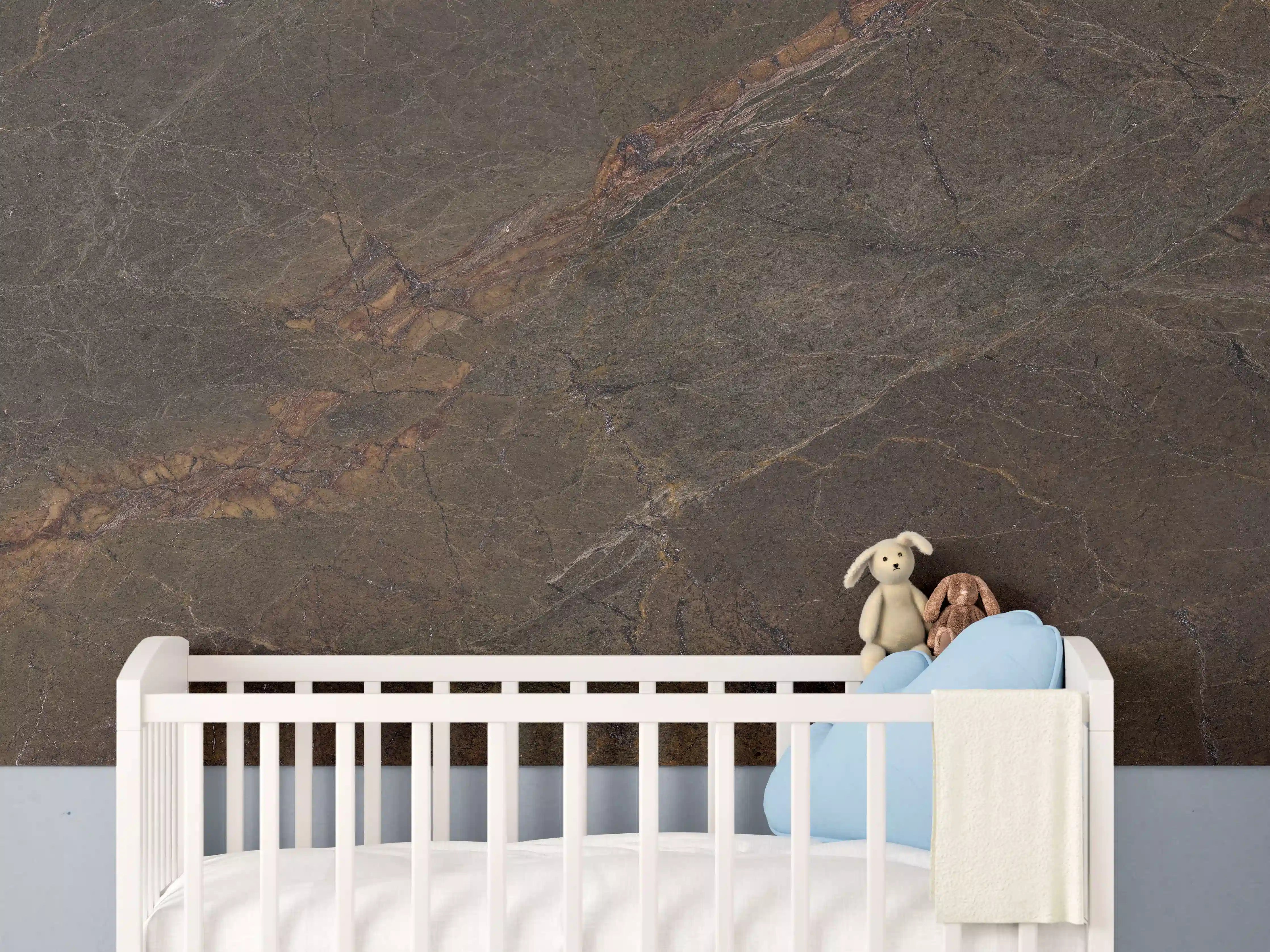 Babyzimmer Wandgestaltung - Natürliches Mamorstein Design